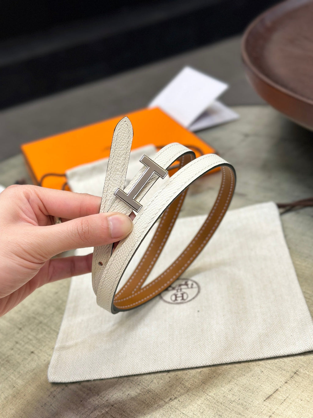 HERMES FOCUS BUCKLE & REVERSIBLE BRONZE BROWN AND WHITE LEATHER STRAP 13MM SILVER HARDWARE