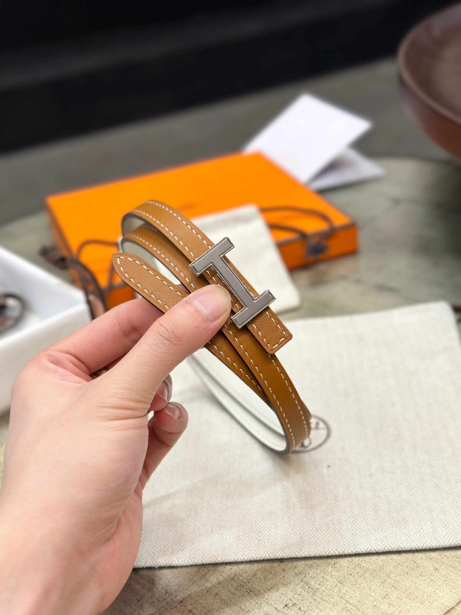HERMES FOCUS BUCKLE & REVERSIBLE BRONZE BROWN AND WHITE LEATHER STRAP 13MM SILVER HARDWARE