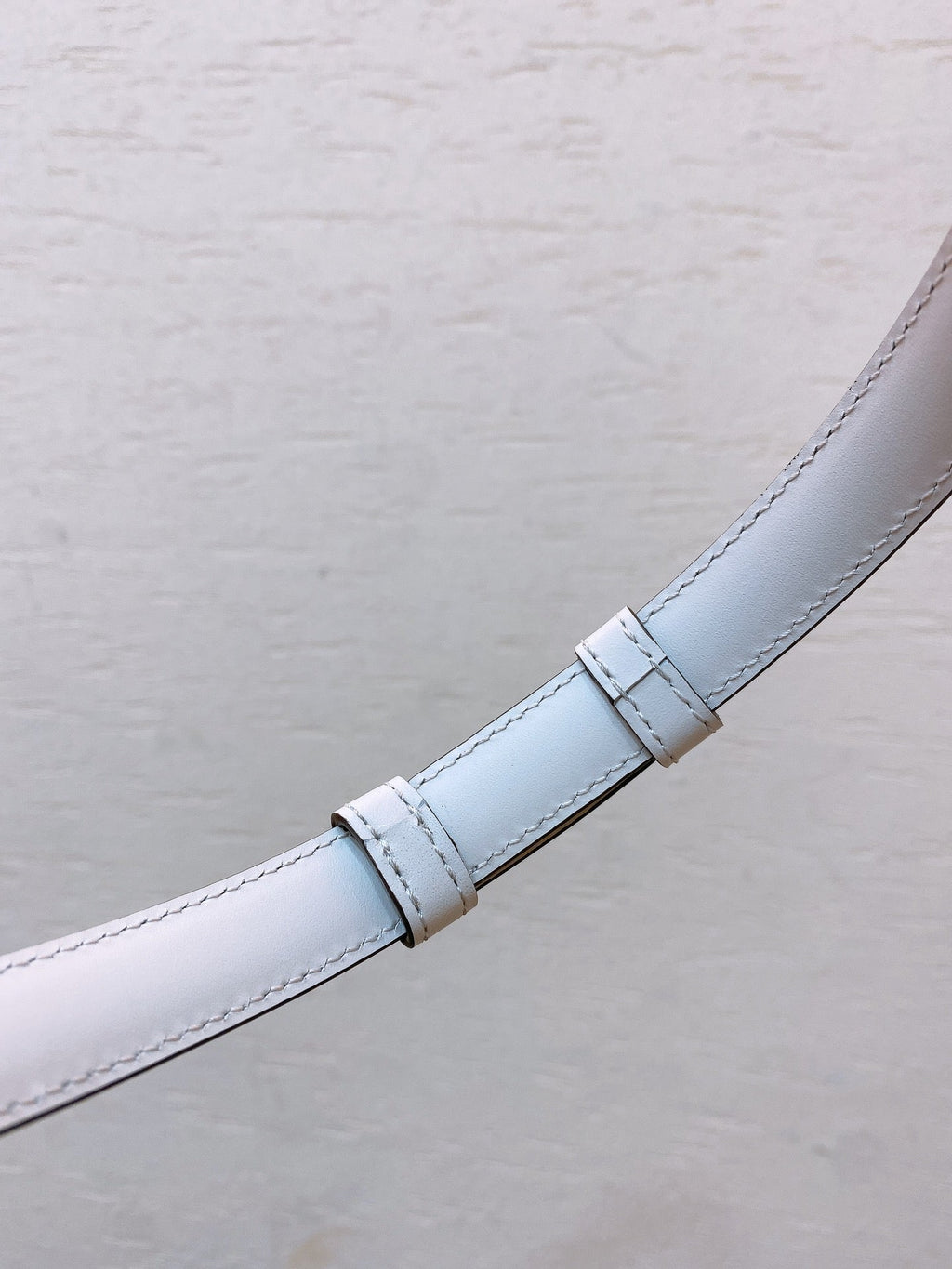 CELINE Hook & Loop 20mm TRIOMPHE Logo Square Adjustable Belt White Calfskin Ghw