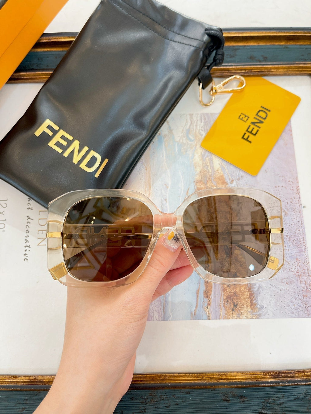 FENDI OVERSIZED FF DIAMONDS SQUARE FRAME SUNGLASSES FE40065F IN ACETATE