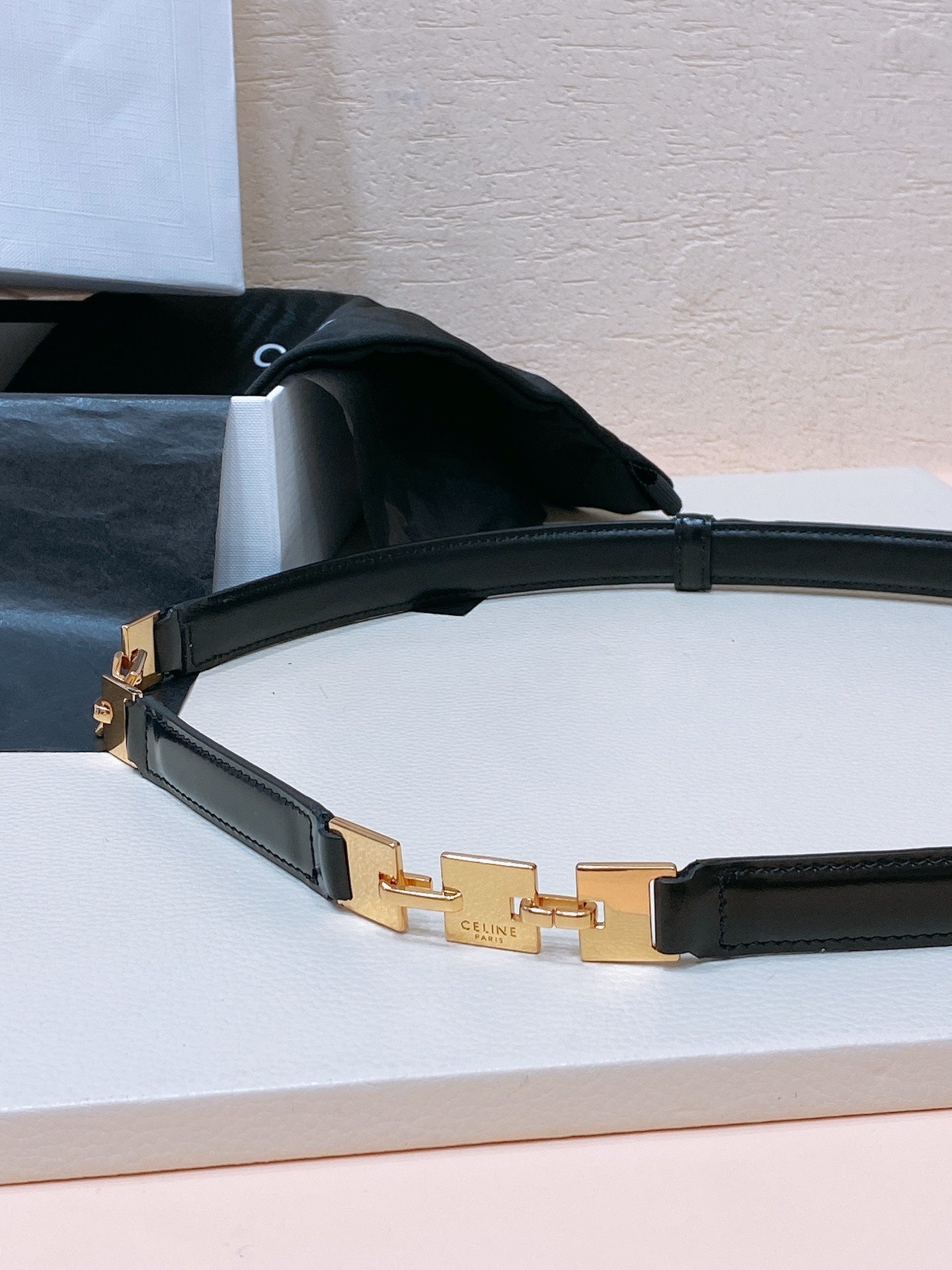 CELINE CL SMALL 18 MM GOURMETTE TRIOMPHE ADJUSTABLE BELT IN BLACK LEATHER GOLD HARDWARE