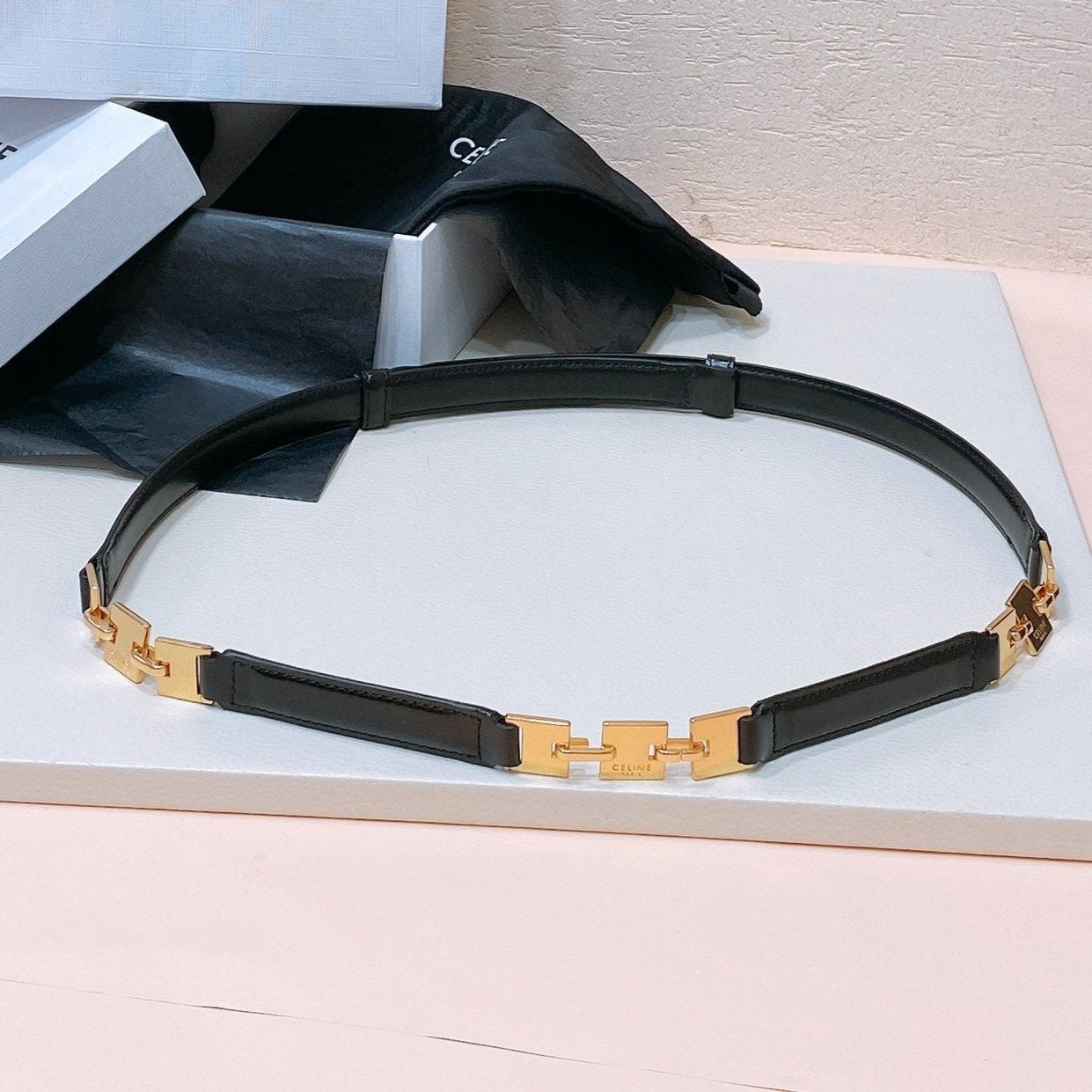CELINE CL SMALL 18 MM GOURMETTE TRIOMPHE ADJUSTABLE BELT IN BLACK LEATHER GOLD HARDWARE
