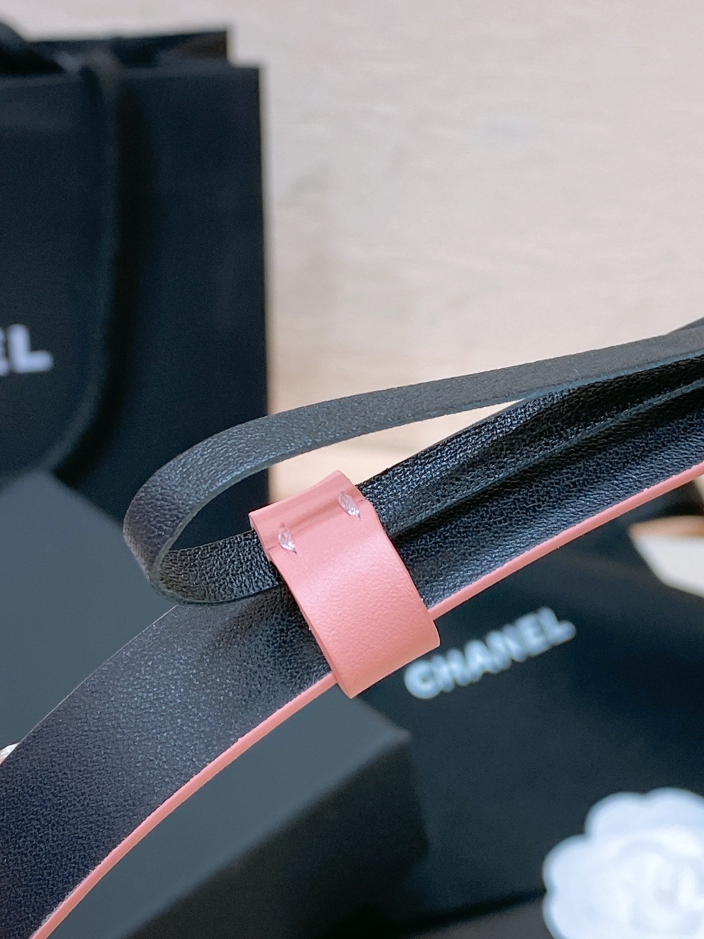 CHANEL BELT 20MM IN SALMON PINK CALFSKIN GOLD HARDWARE ATTACH PEARLS