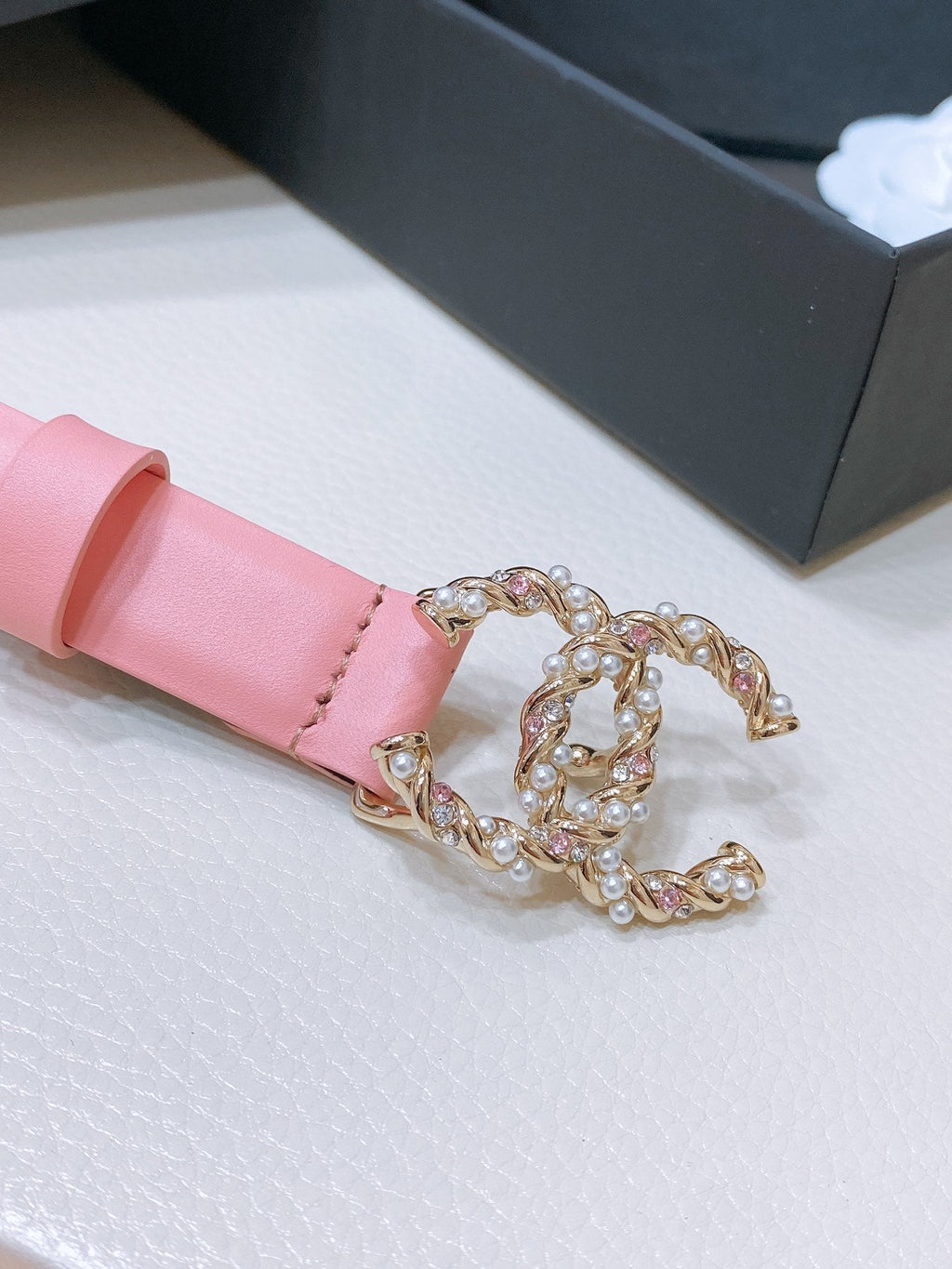 CHANEL BELT 20MM IN SALMON PINK CALFSKIN GOLD HARDWARE ATTACH PEARLS