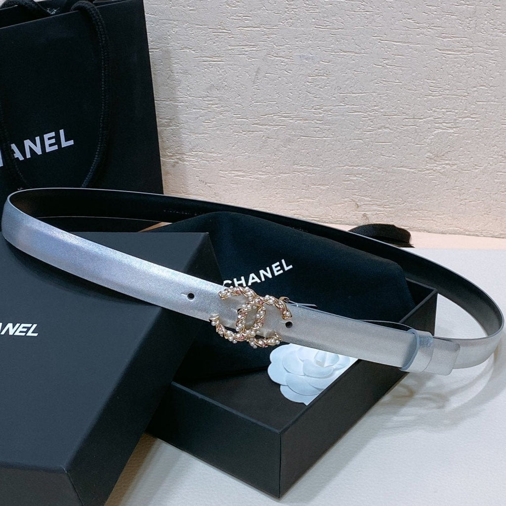 CHANEL BELT 20MM IN SILVER GREY CALFSKIN GOLD HARDWARE ATTACH PEARLS