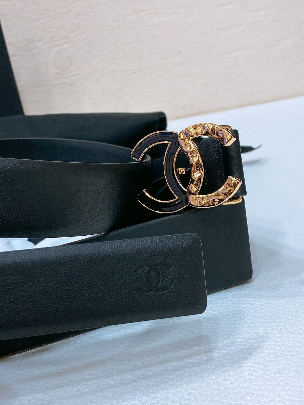 CHANEL BELT 30MM IN BLACK SMOOTH CALFSKIN GOLD MIX BLACK METAL LOGO