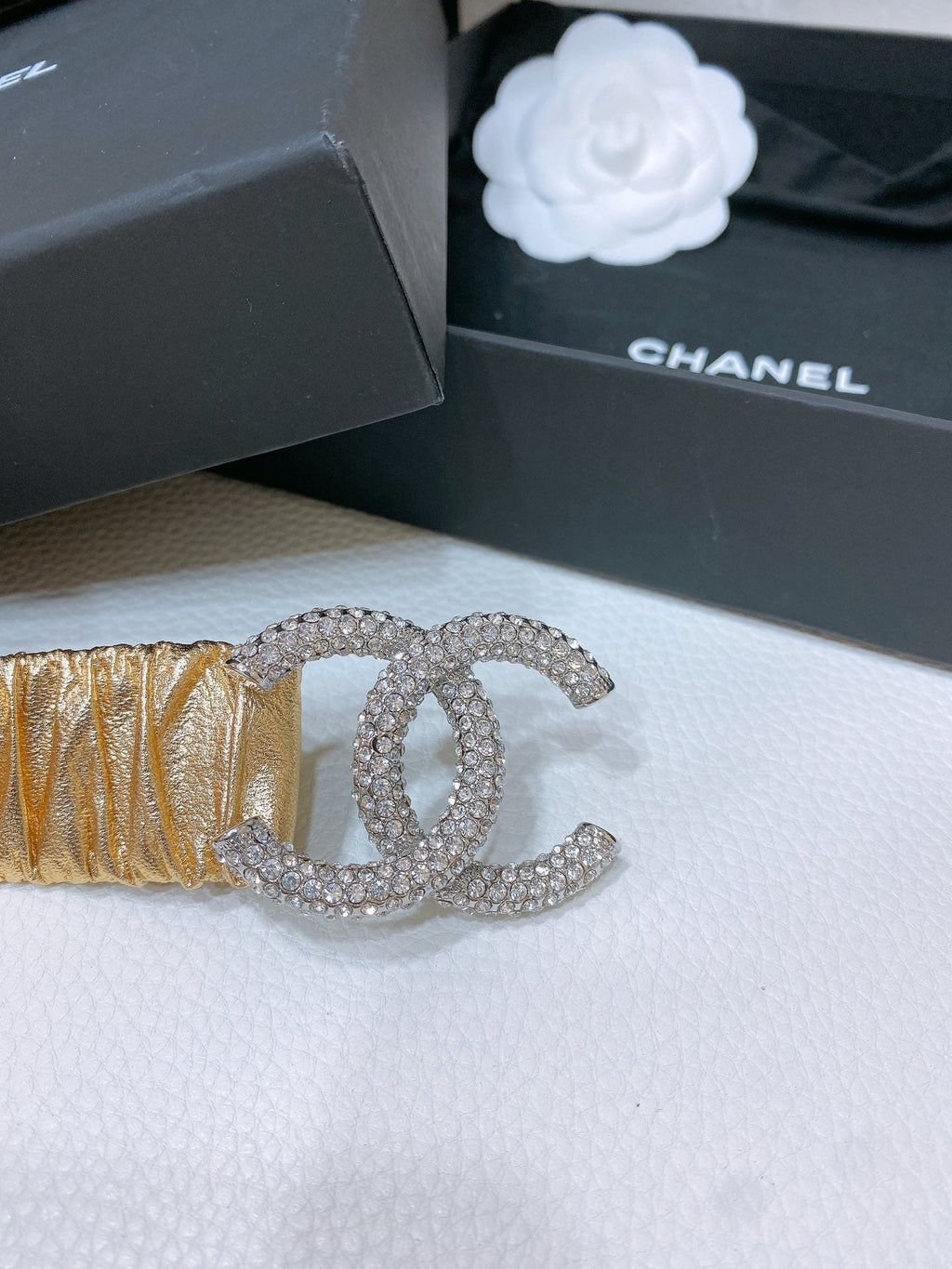 CHANEL ELASTIC BELT 30MM IN GOLD CALFSKIN SILVER HARDWARE WITH RHINSTONES