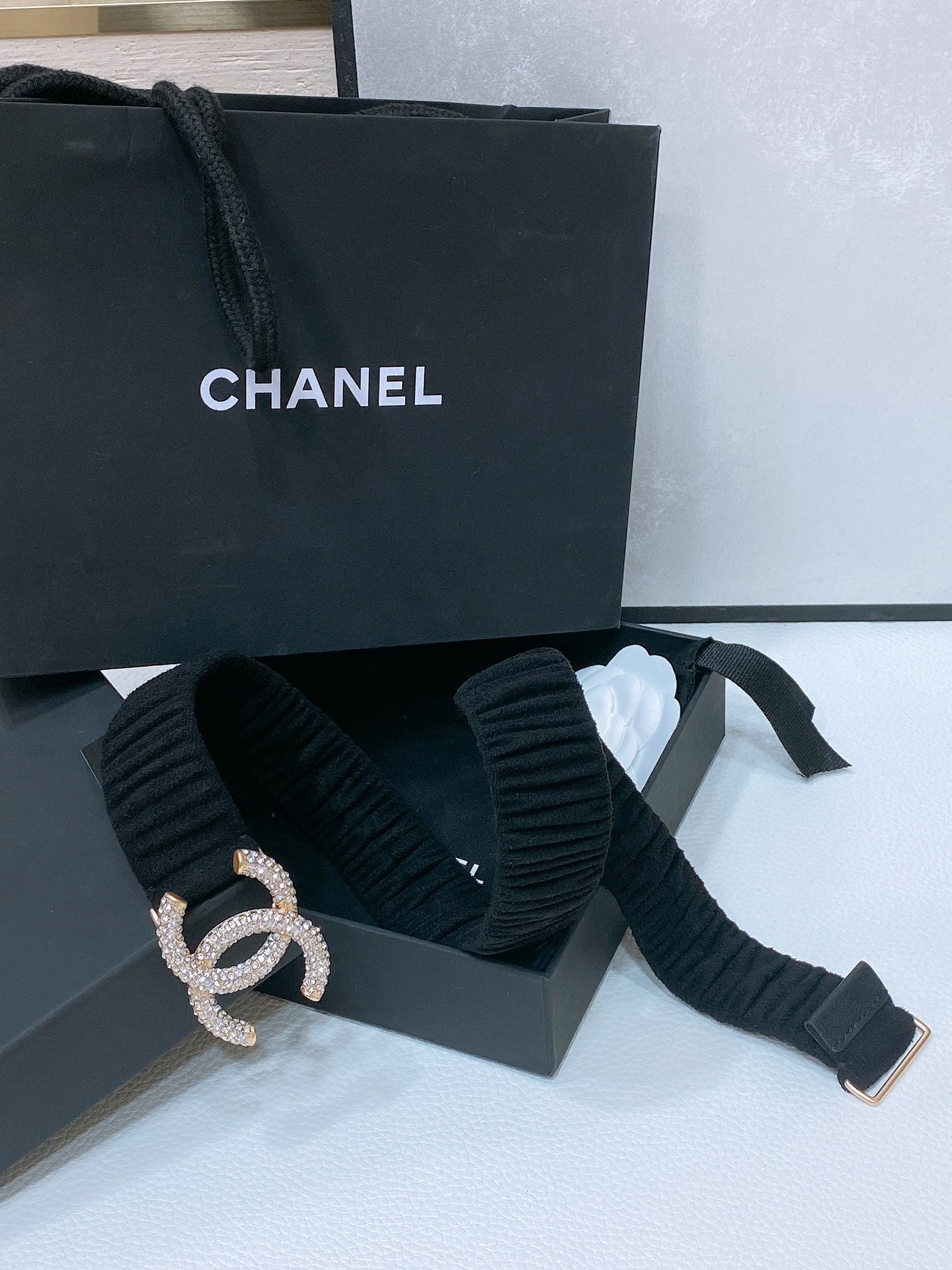 CHANEL ELASTIC BELT 30MM IN BLACK WOOL FABRIC GOLD HARDWARE WITH RHINSTONES