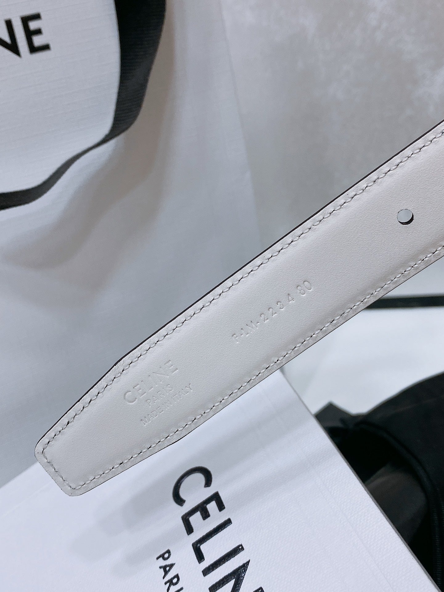CELINE CL MEDIUM 25 MM TRIOMPHE BELT IN TAURILLON AND BLACK CALFSKIN GOLD HARDWARE