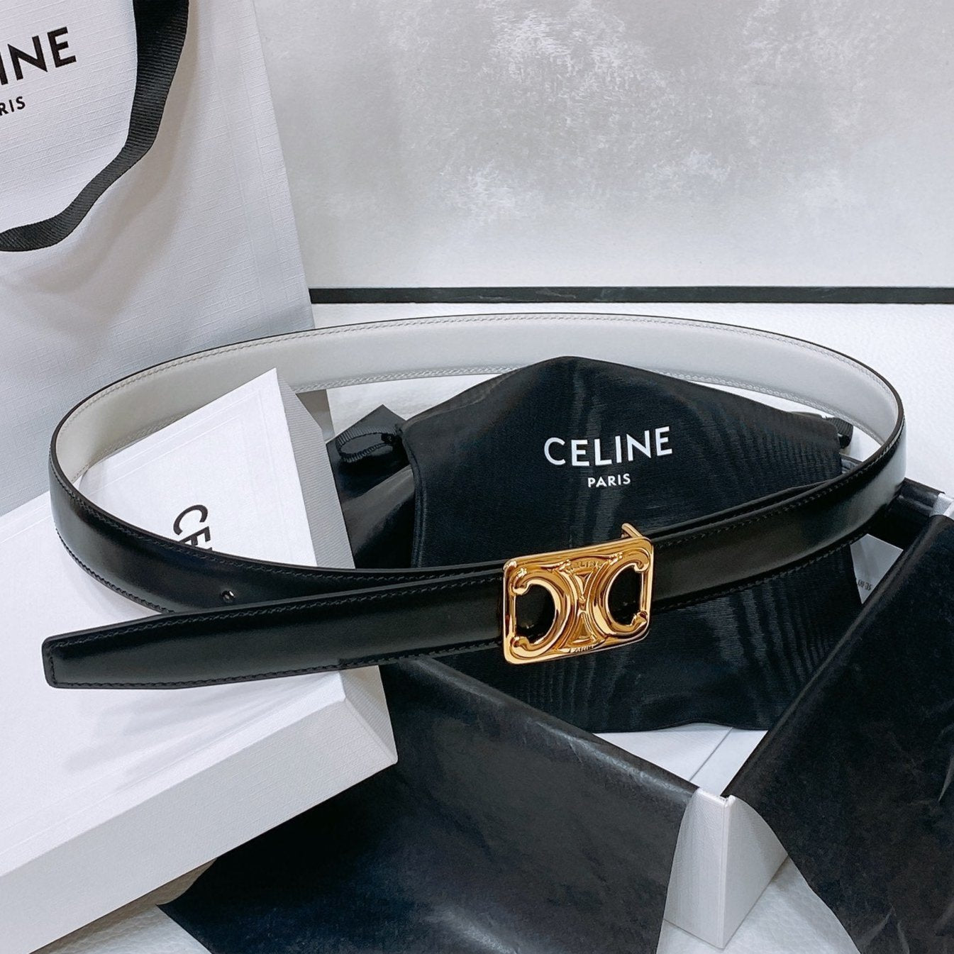 CELINE CL MEDIUM 25 MM TRIOMPHE BELT IN TAURILLON AND BLACK CALFSKIN GOLD HARDWARE