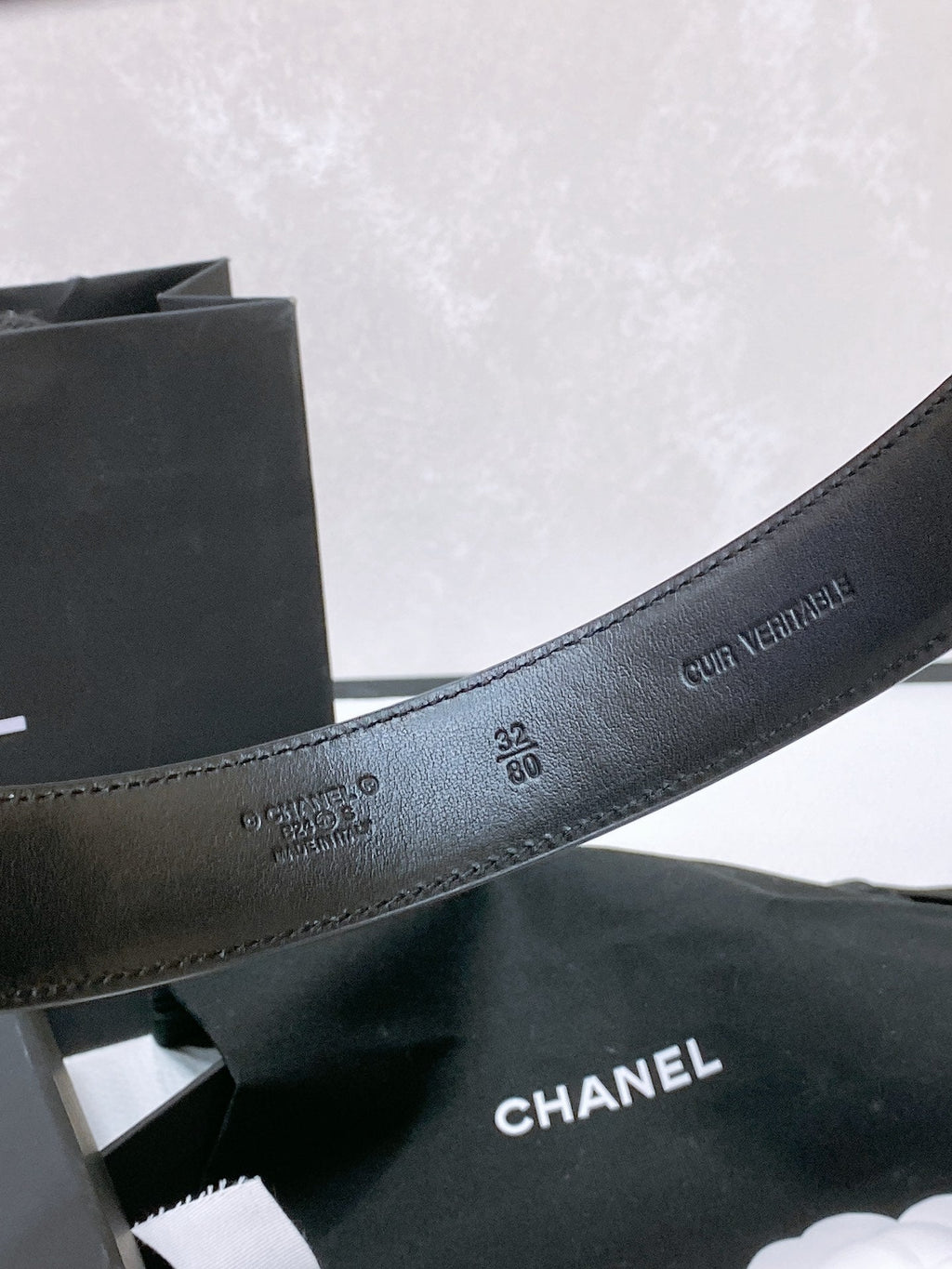 CHANEL 30MM BELT IN BLACK EMBROIDERED CALFSKIN WHITE MIX BLACK METAL LOGO GOLD HARDWARE