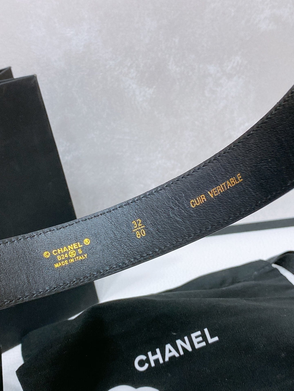 CHANEL 30MM BELT IN BLACK EMBROIDERED CALFSKIN WHITE MIX BLACK METAL HARDWARE