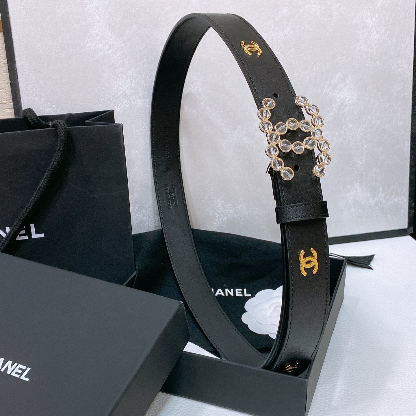 CHANEL BELT 30 MM IN BLACK CALFSKIN PEARL LOGO WITH GOLD HARDWARE