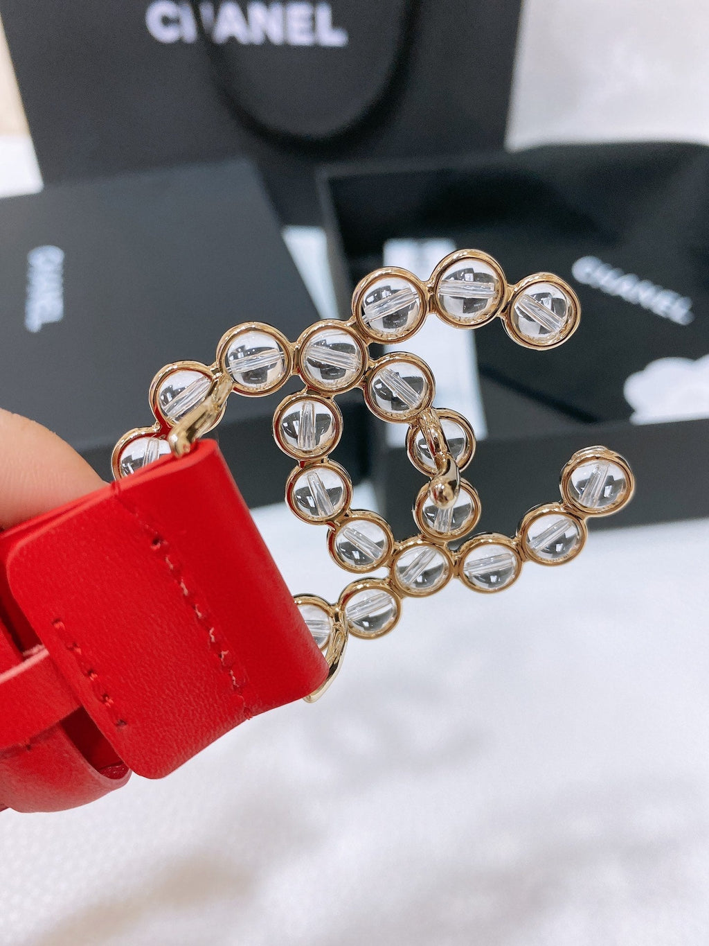 CHANEL BELT 30 MM IN CHERRY RED CALFSKIN PEARL LOGO WITH GOLD HARDWARE
