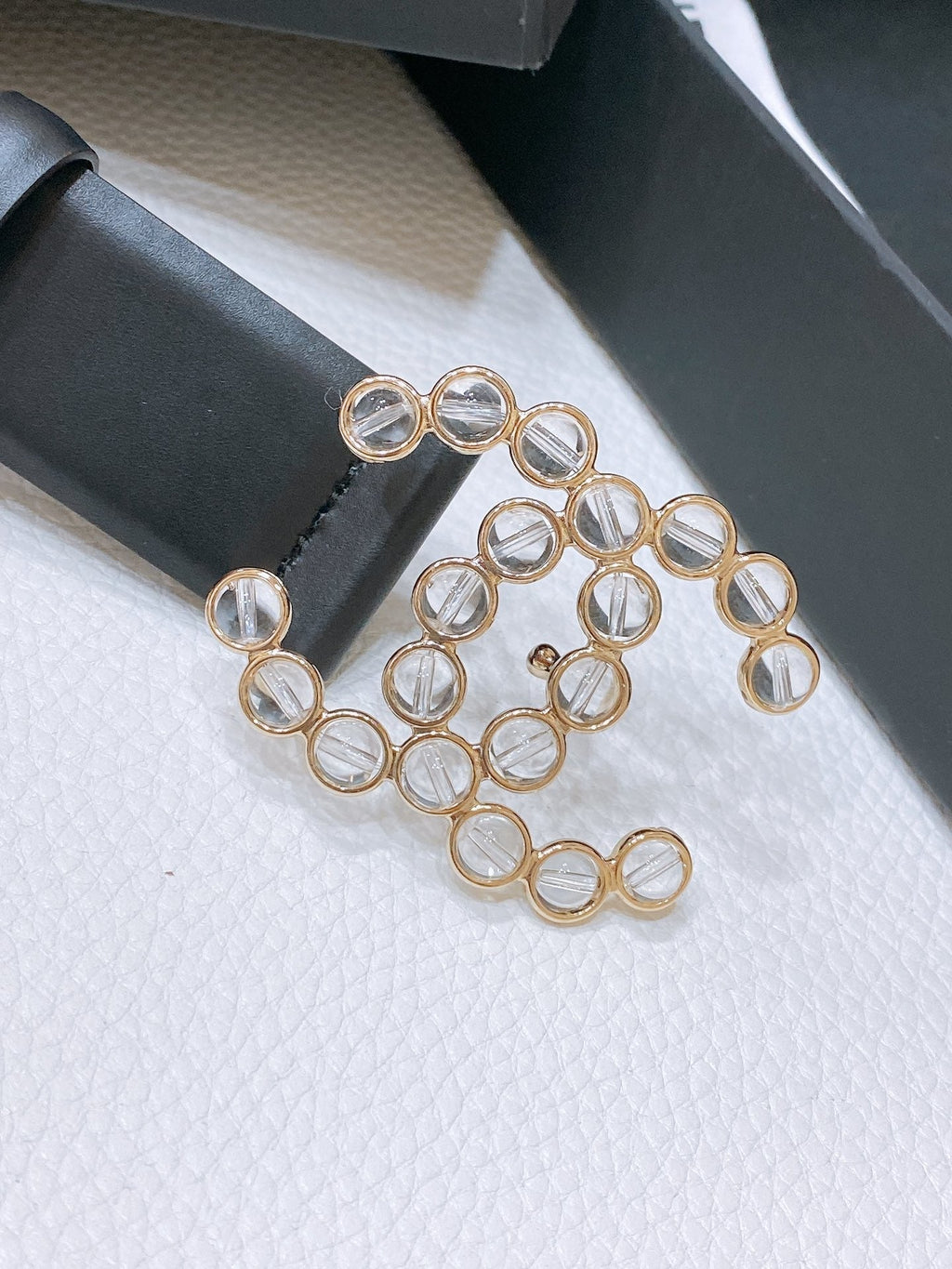 CHANEL BELT 30 MM IN BLACK CALFSKIN PEARL LOGO