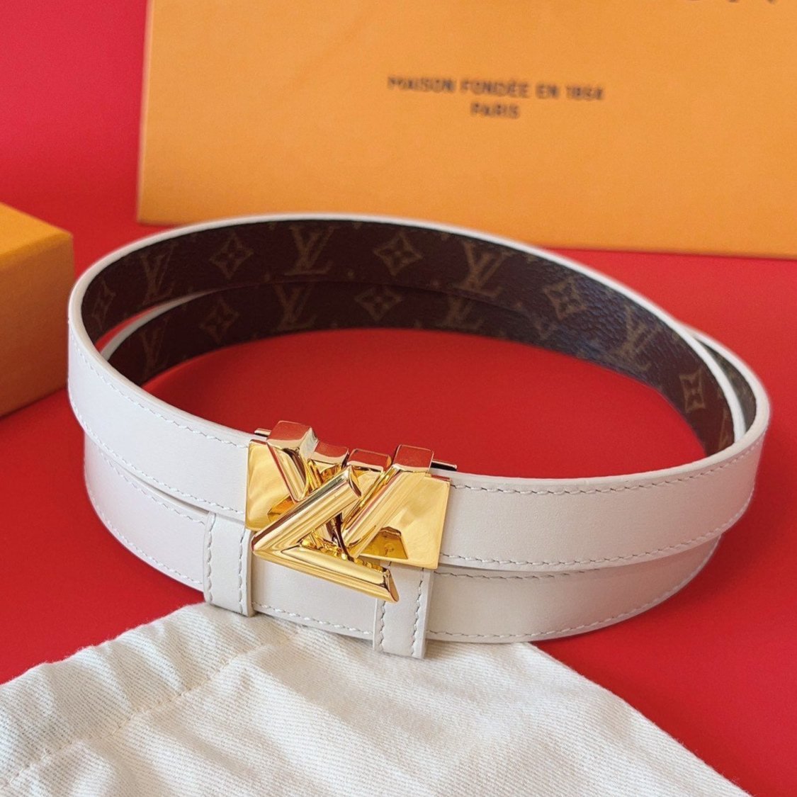 LOUIS VUITTON LV GO-14 20MM BELT IN WHITE CALFSKIN GOLD HARDWARE