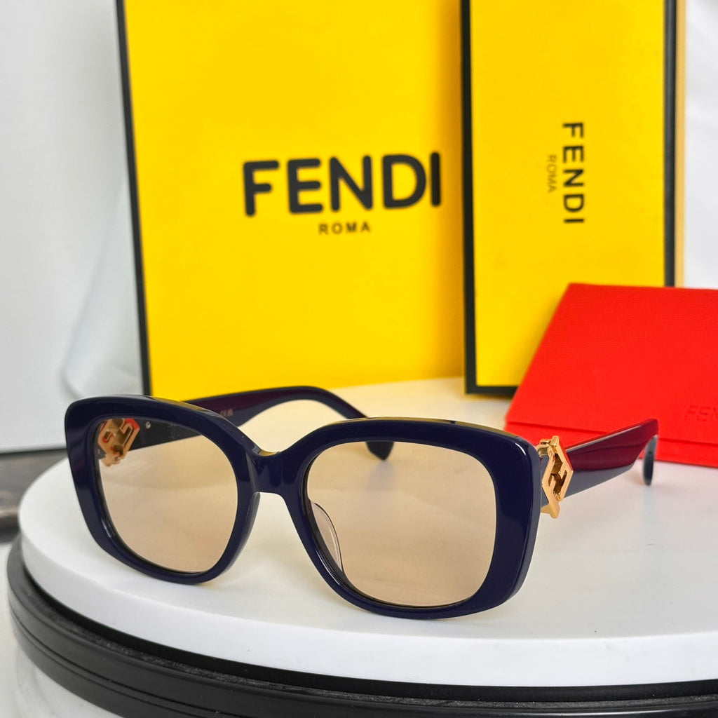 FENDI ROMA SQUARE FRAME SUNGLASSES FE40138I IN ACETATE