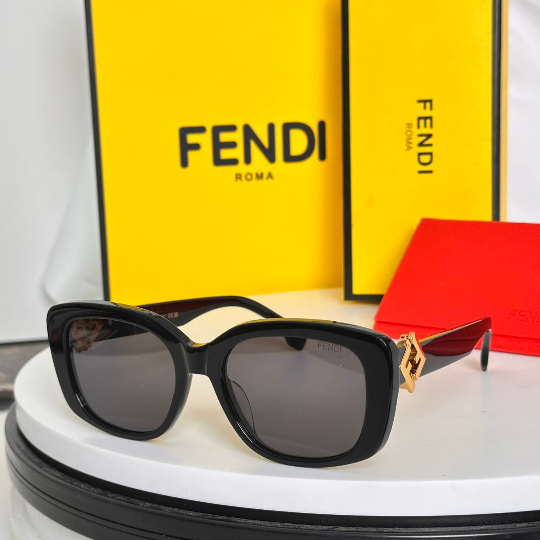 FENDI ROMA SQUARE FRAME SUNGLASSES FE40138I IN ACETATE