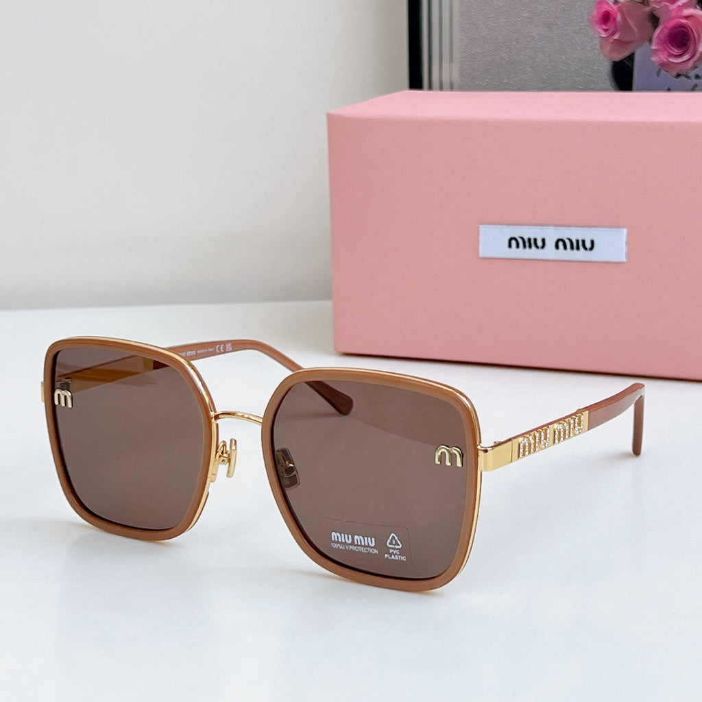 MIU MIU LOGO SQUARE SUNGLASSES 𝘚𝘔𝘜08𝘚 IN METAL