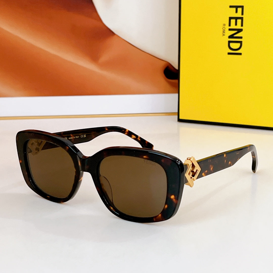 FENDI ROMA SQUARE FRAME SUNGLASSES FE40138 IN ACETATE