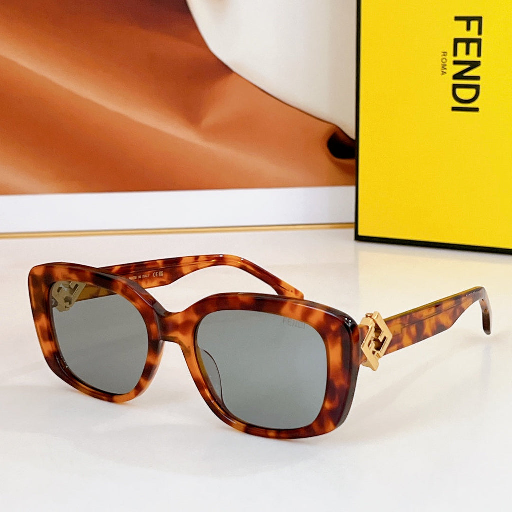 FENDI ROMA SQUARE FRAME SUNGLASSES FE40138 IN ACETATE