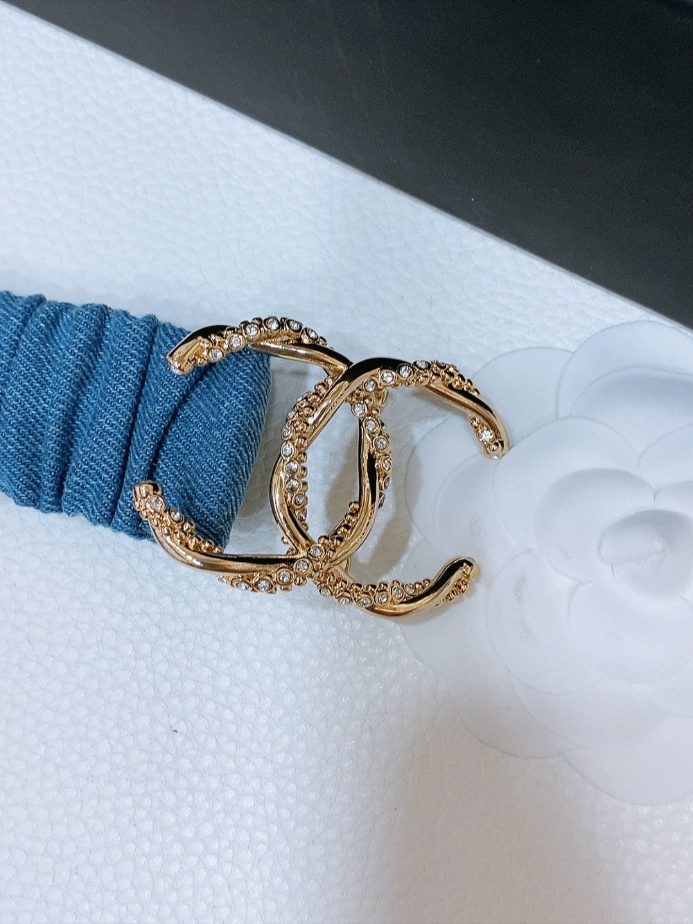 CHANEL DOUBLE C ELASTIC BELT 30MM IN BLUE DENIM GOLD CRYSTAL BUCKLE