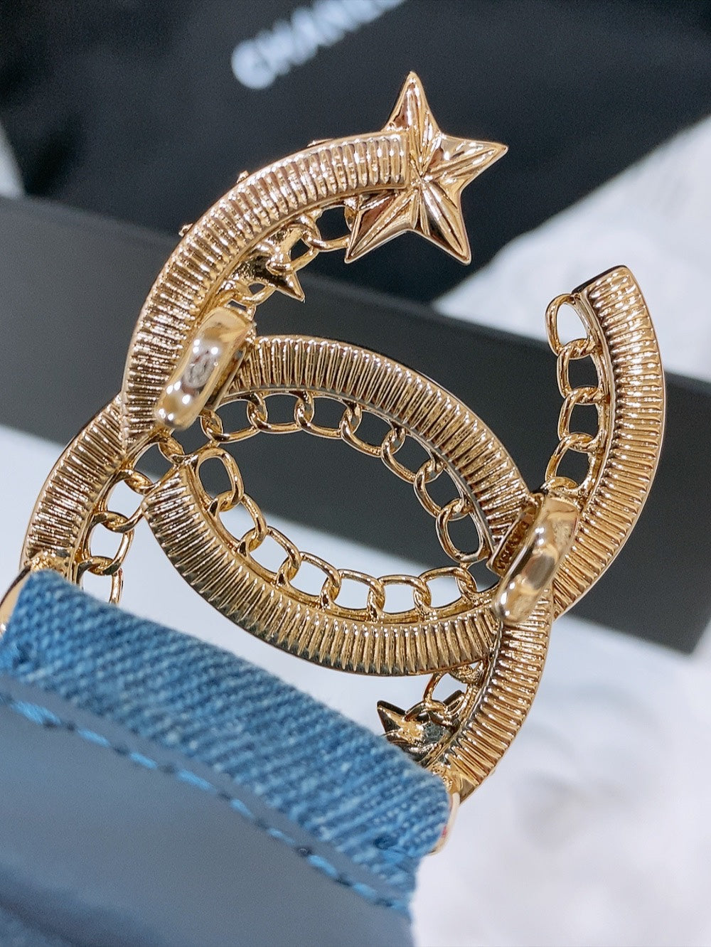 CHANEL DOUBLE C ELASTIC BELT 30MM IN BLUE DENIM GOLD CRYSTAL STAR EMBELLISHED BUCKLE