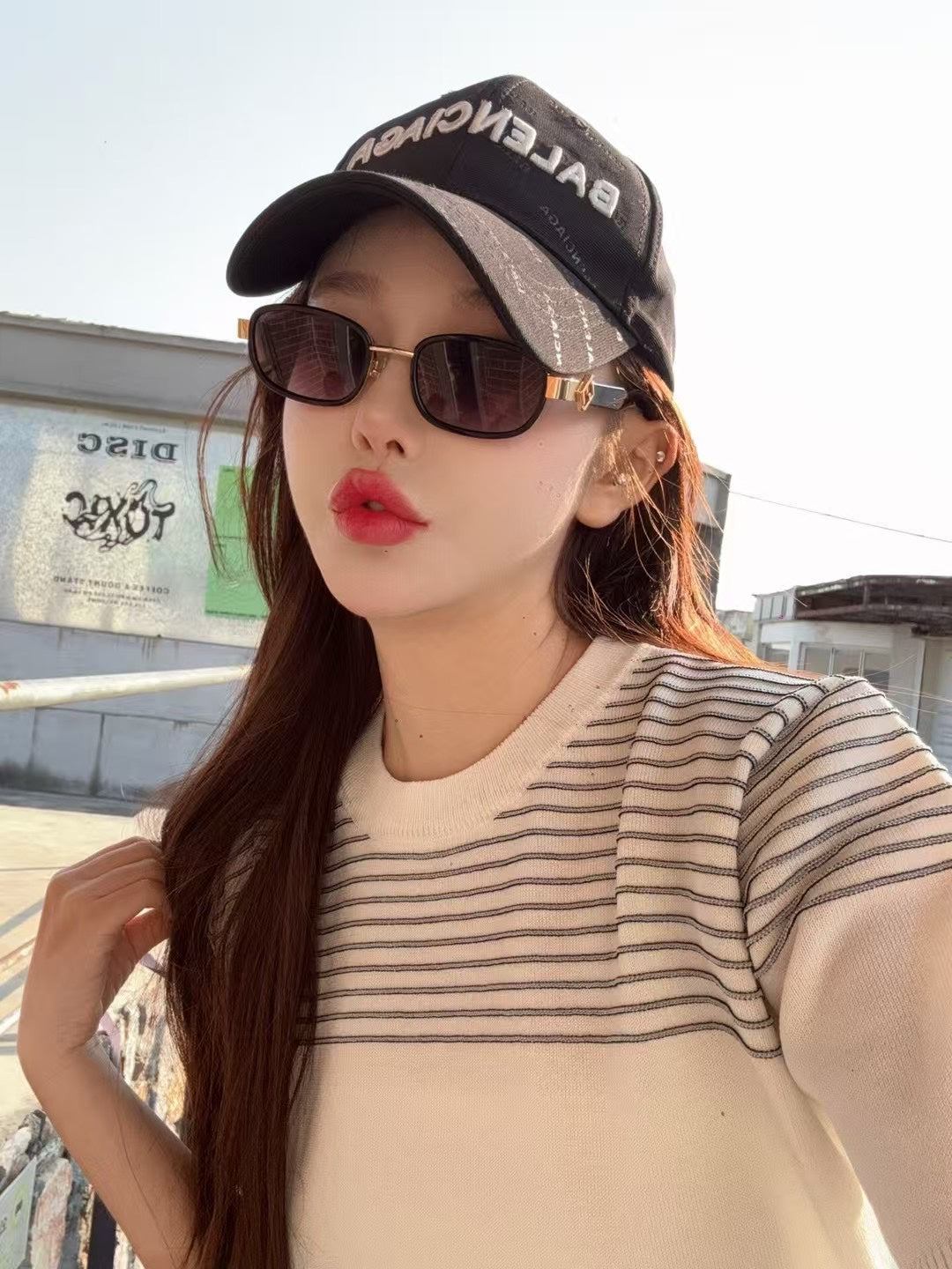 FENDI SELLERIA RECTANGULAR FRAME SUNGLASSES FD8131 IN ACETATE