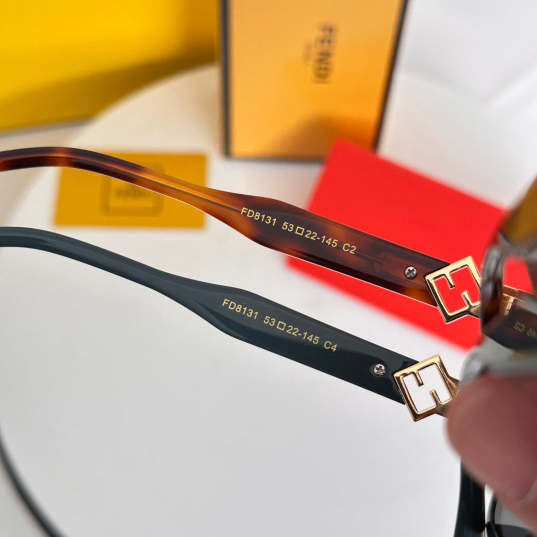 FENDI SELLERIA RECTANGULAR FRAME SUNGLASSES FD8131 IN ACETATE