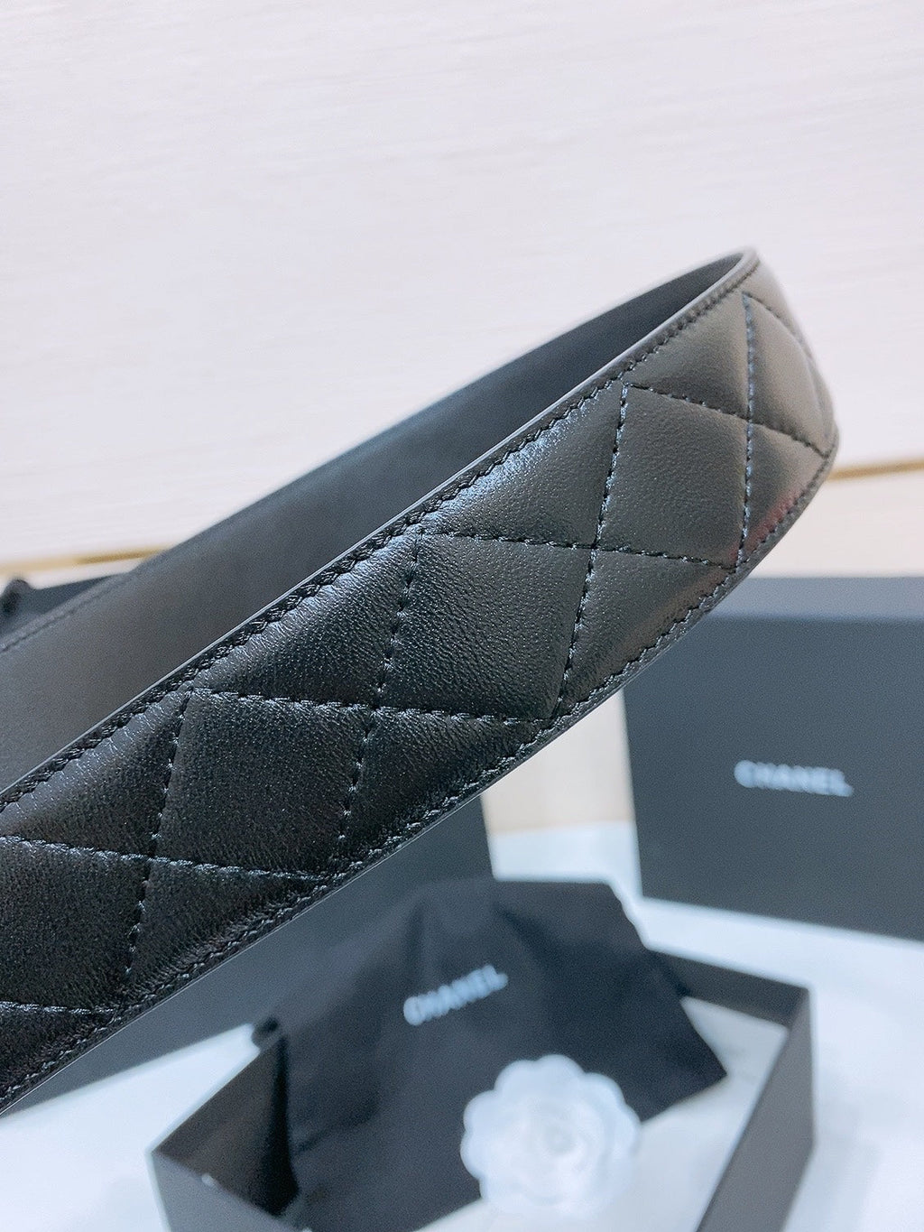 CHANEL DOUBLE C BELT 38MM IN BLACK QUILTED LAMBSKIN WITH SILVER OVAL BUCKLE AND CENTERED LOGO
