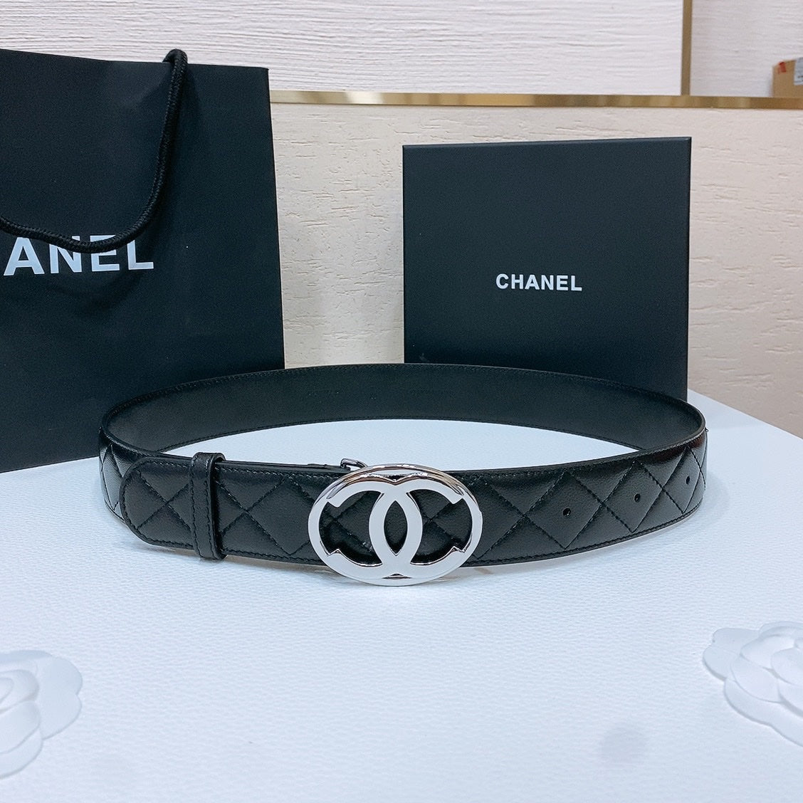 CHANEL DOUBLE C BELT 38MM IN BLACK QUILTED LAMBSKIN WITH SILVER OVAL BUCKLE AND CENTERED LOGO