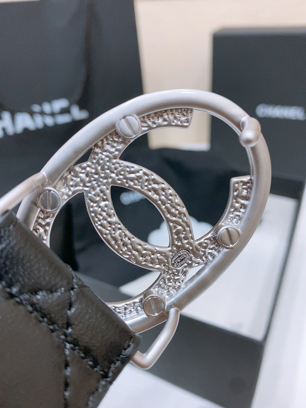 CHANEL DOUBLE C BELT 38MM IN BLACK QUILTED LAMBSKIN SILVER OVAL BUCKLE CENTERED BLACK LOGO