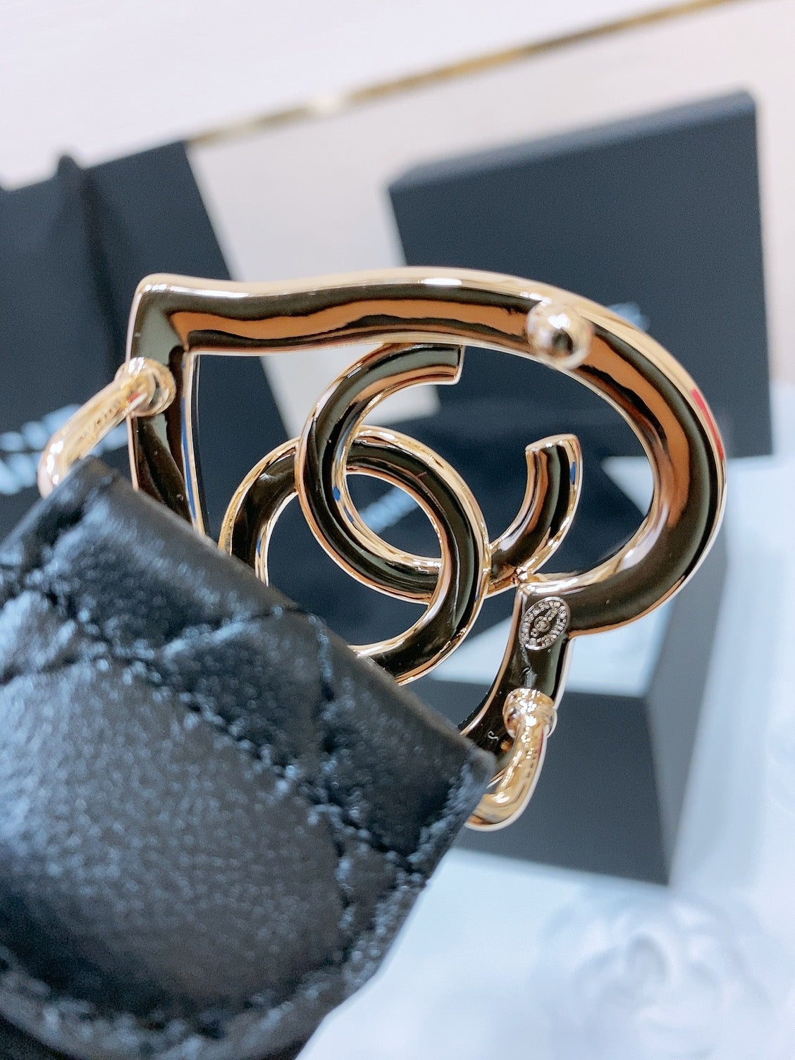 CHANEL DOUBLE C 38MM IN BLACK QUILTED LAMBSKIN GOLD HEART BUCKLE