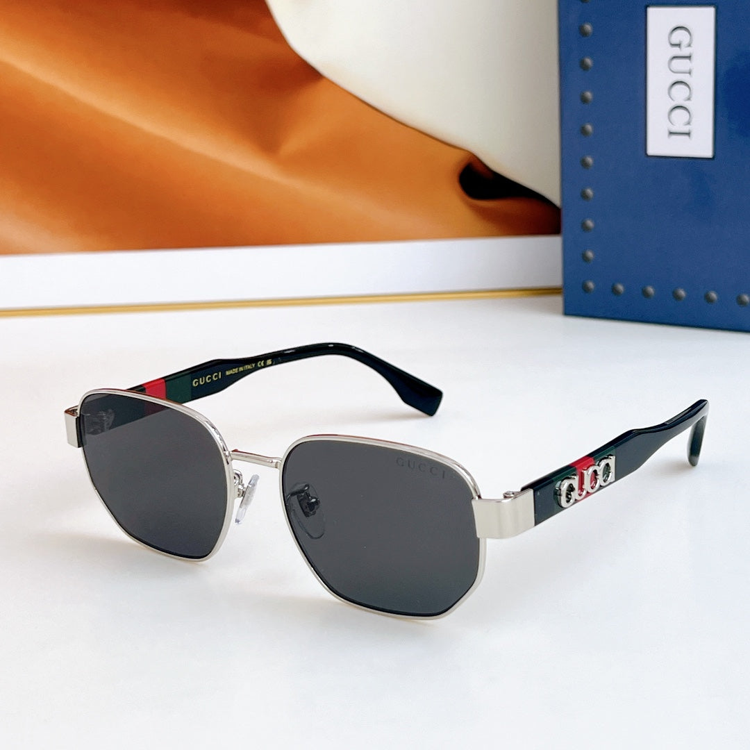 GUCCI SQUARE FRAME SUNGLASSES GG1407 IN METAL EMBOSSED LOGO
