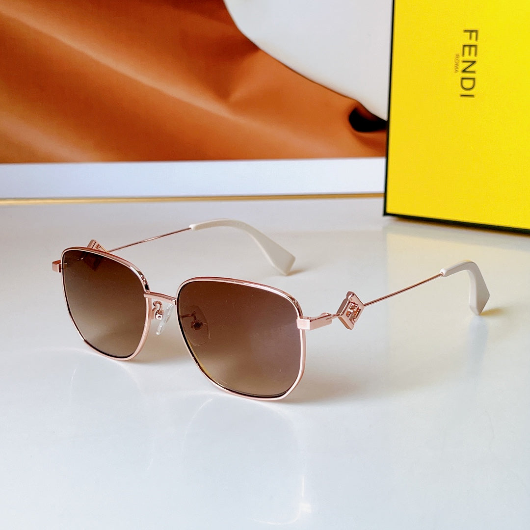 FENDI TRAVEL SQUARE FRAME SUNGLASSES FE50111F IN METAL
