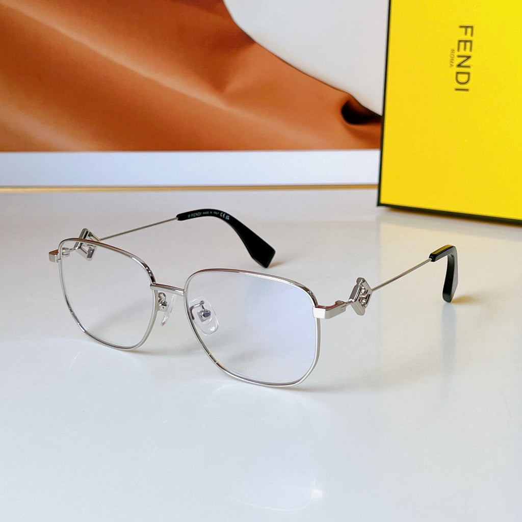 FENDI TRAVEL SQUARE FRAME SUNGLASSES FE50111F IN METAL