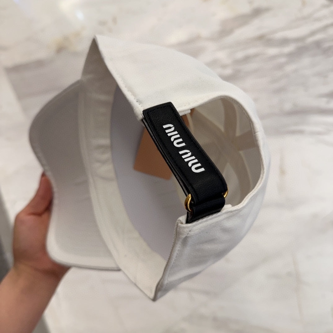 MIU MIU MM BASEBALL CAP IN WHITE FABRIC EMBROIDERED LOGO STYLE 3