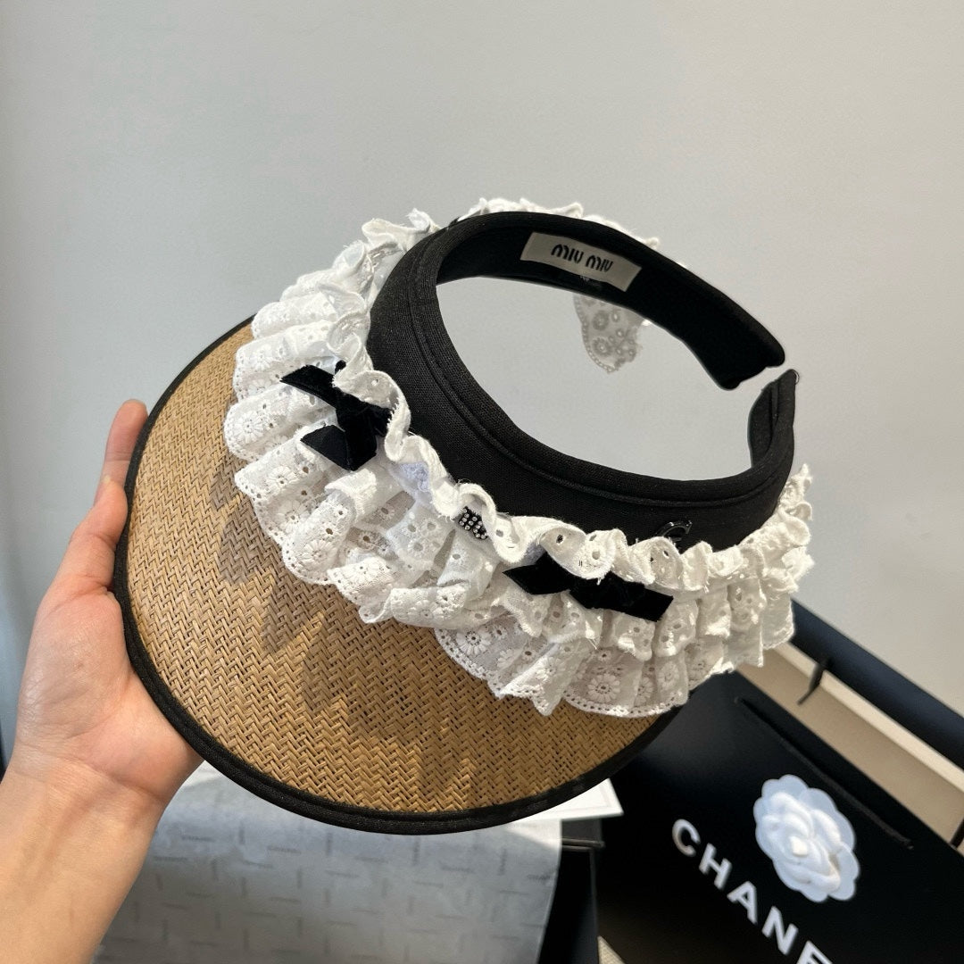 MIU MIU MM OPEN-TOP STRAW HAT IN BEIGE MIX WHITE EYELET FABRIC