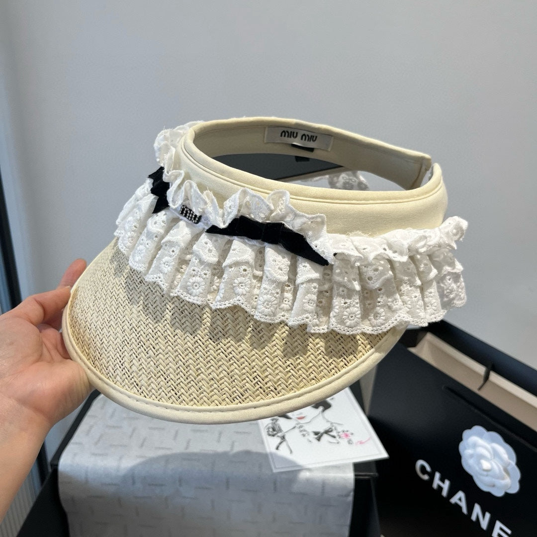 MIU MIU MM OPEN-TOP STRAW HAT IN LIGHT BEIGE MIX WHITE EYELET FABRIC