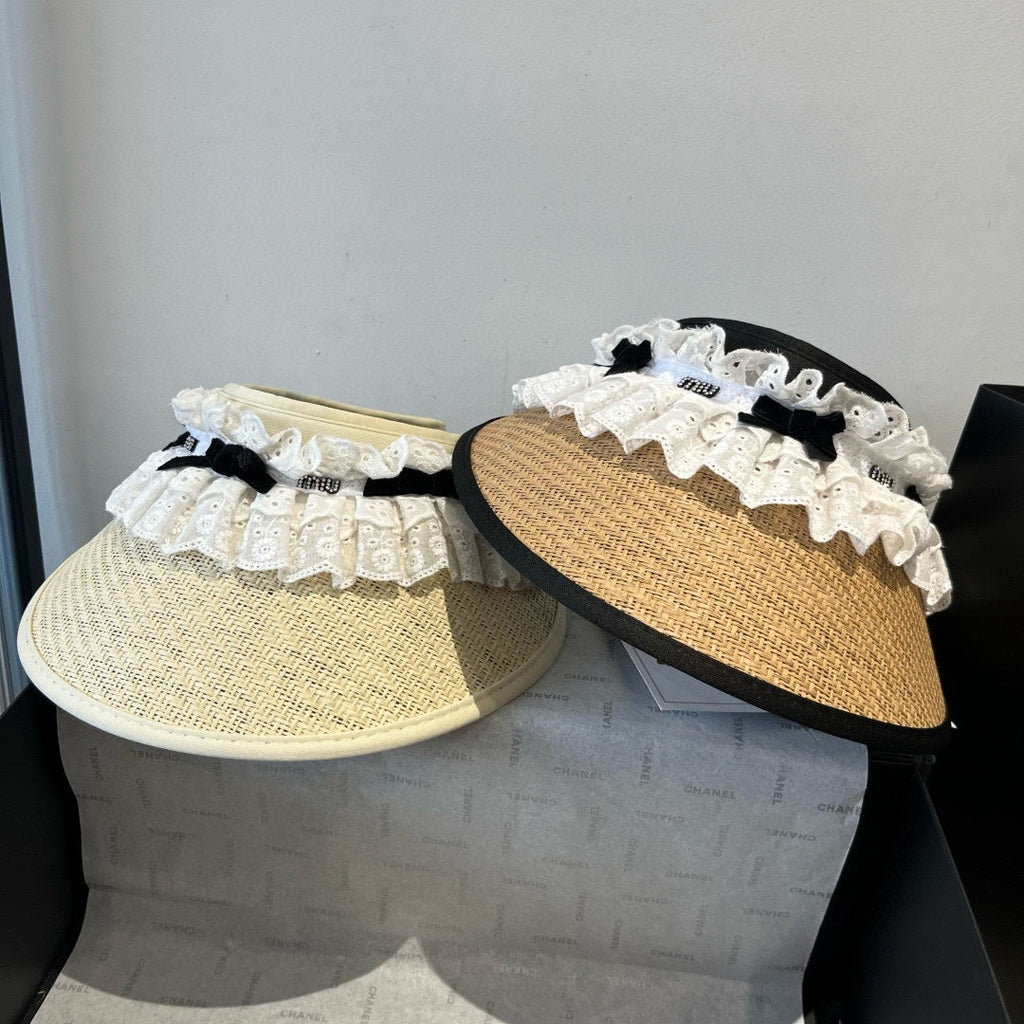 MIU MIU MM OPEN-TOP STRAW HAT IN LIGHT BEIGE MIX WHITE EYELET FABRIC
