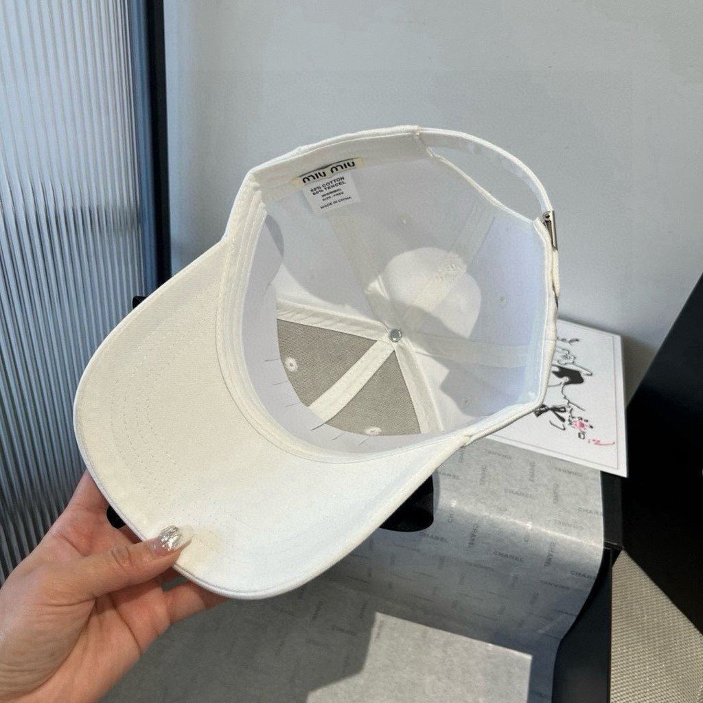 MIU MIU MM BASEBALL CAP IN WHITE FABRIC WITH LARGE BLACK BOW
