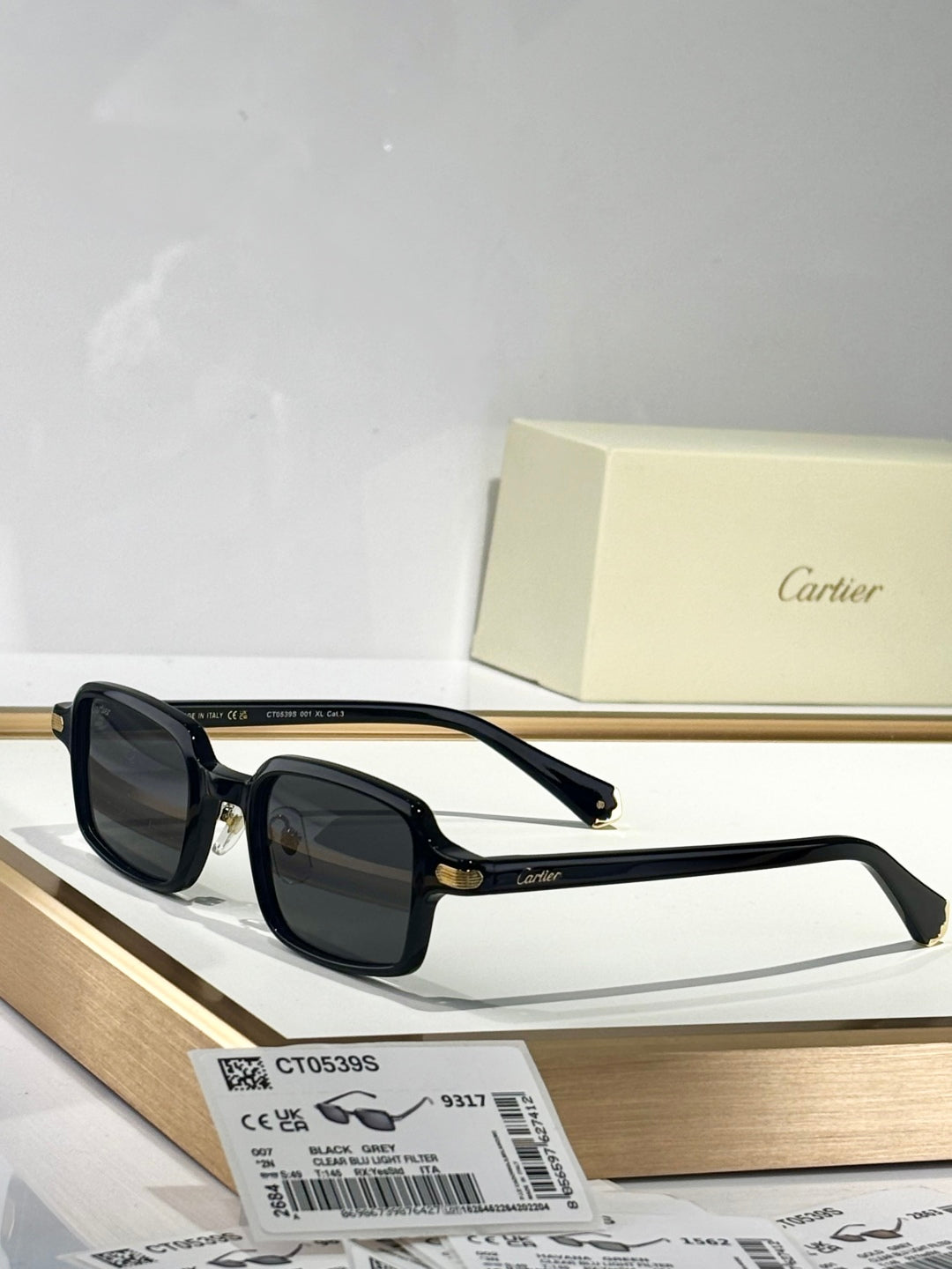 CARTIER PREMIÈRE SQUARE FRAME SUNGLASSES CT0539S IN ACETATE