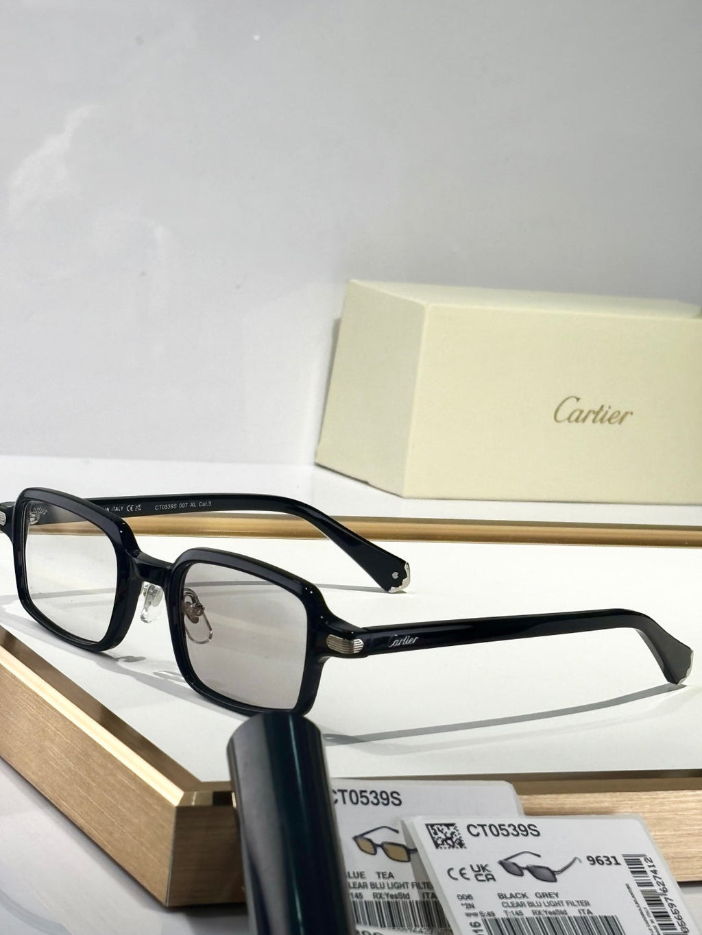 CARTIER PREMIÈRE SQUARE FRAME SUNGLASSES CT0539S IN ACETATE