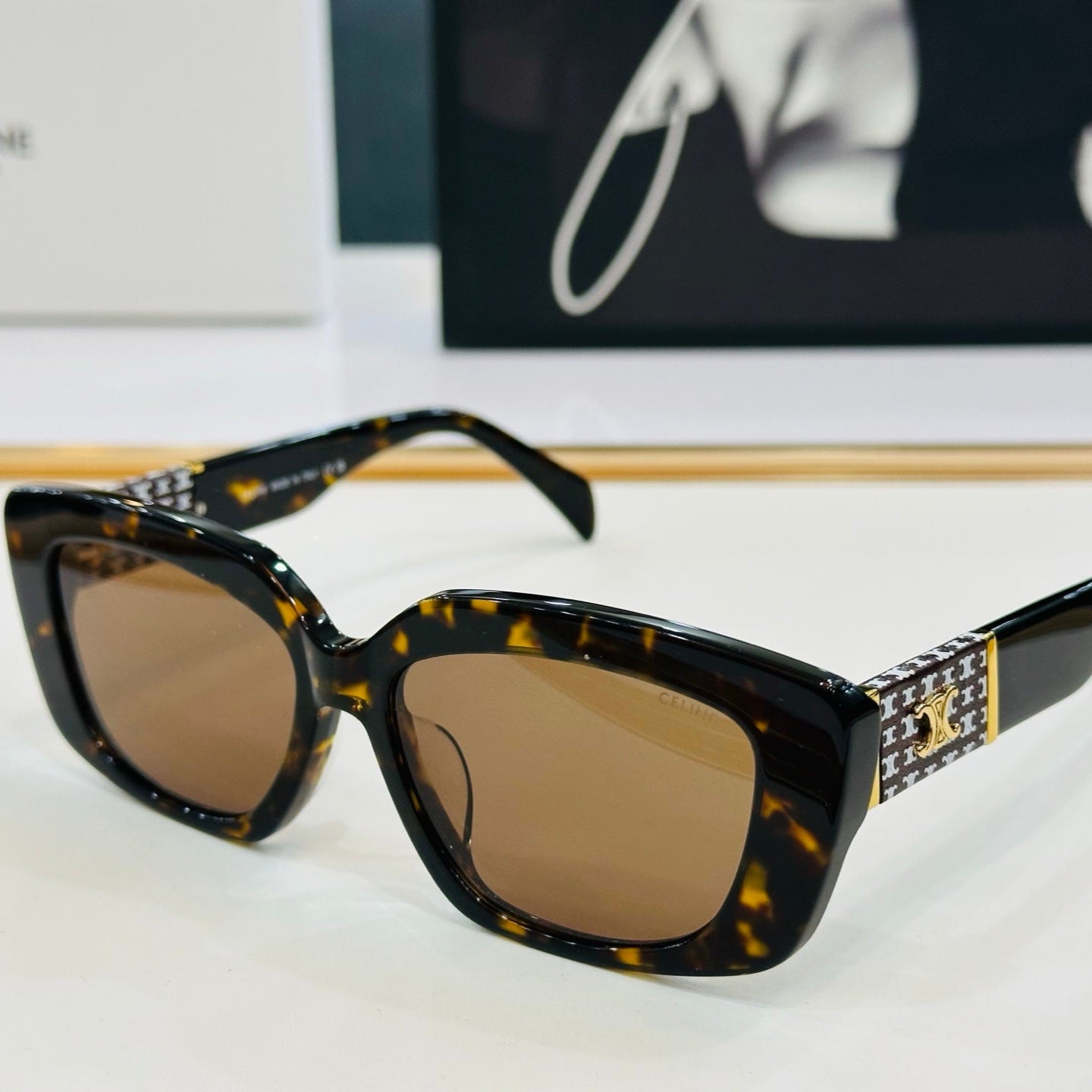CELINE TRIOMPHE SUNGLASSES CL40168U IN ACETATE