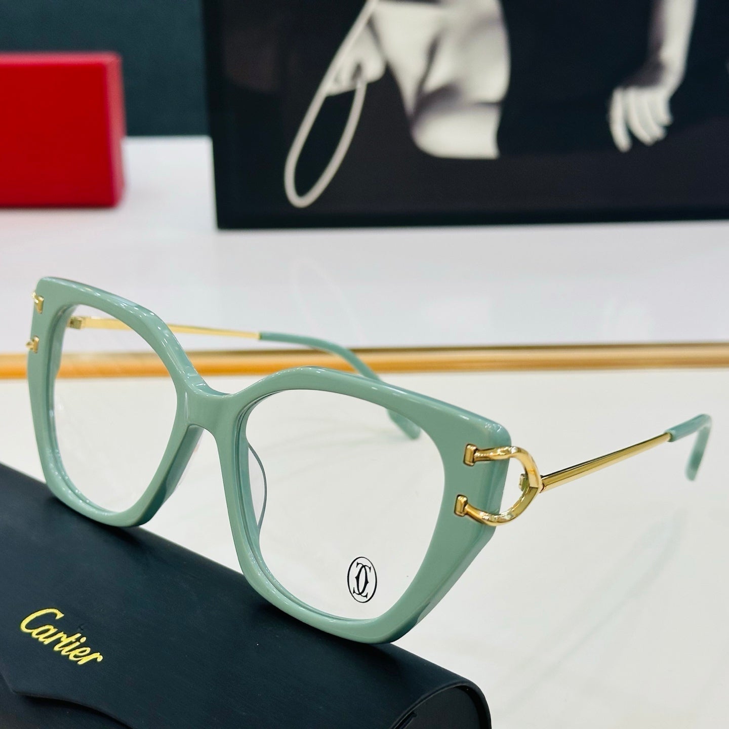 CARTIER BUTTERFLY FRAME SUNGLASSES 522660 IN ACETATE