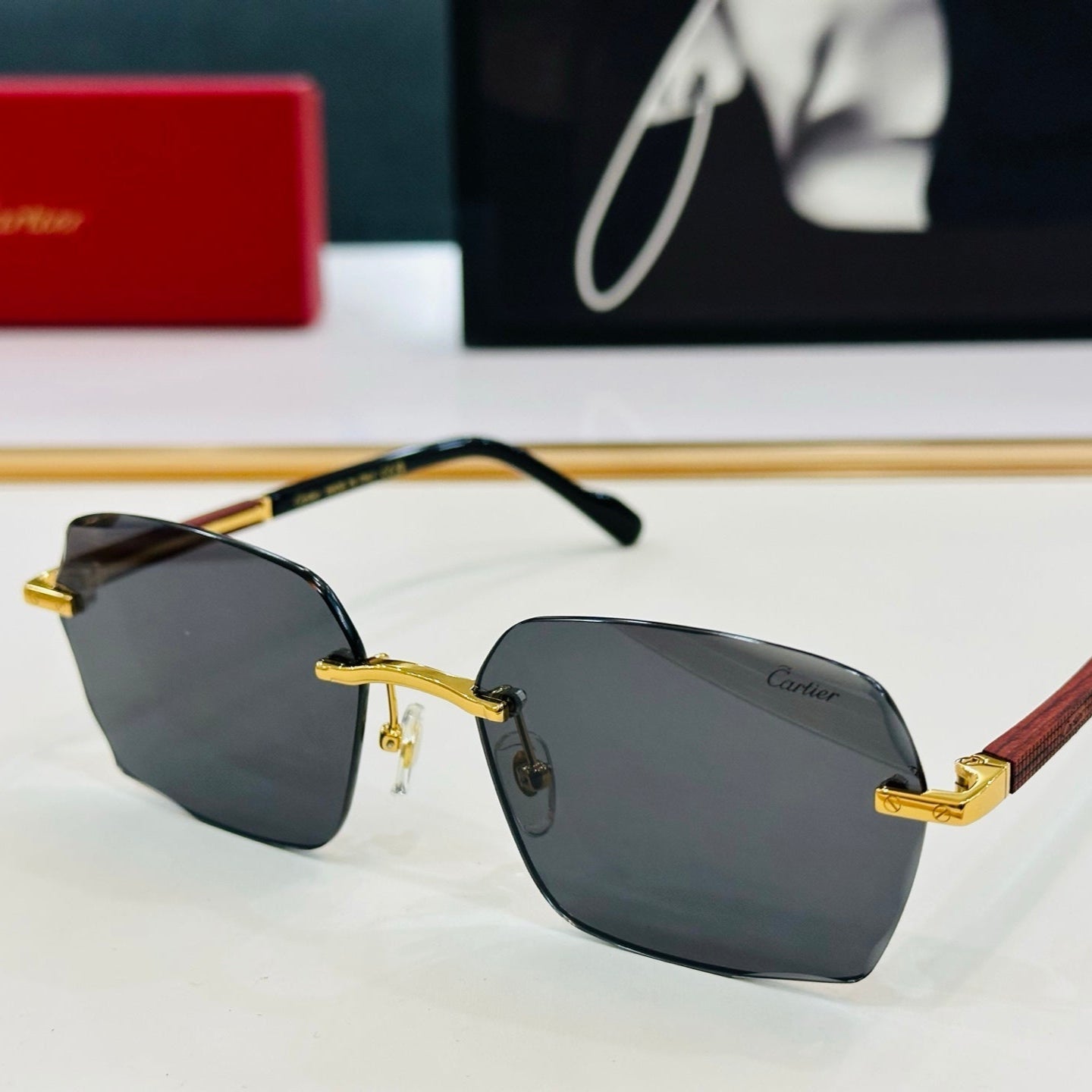 CARTIER SIGNATURE RECTANGULAR FRAME SUNGLASSES CT0483S IN METAL AND WOODEN