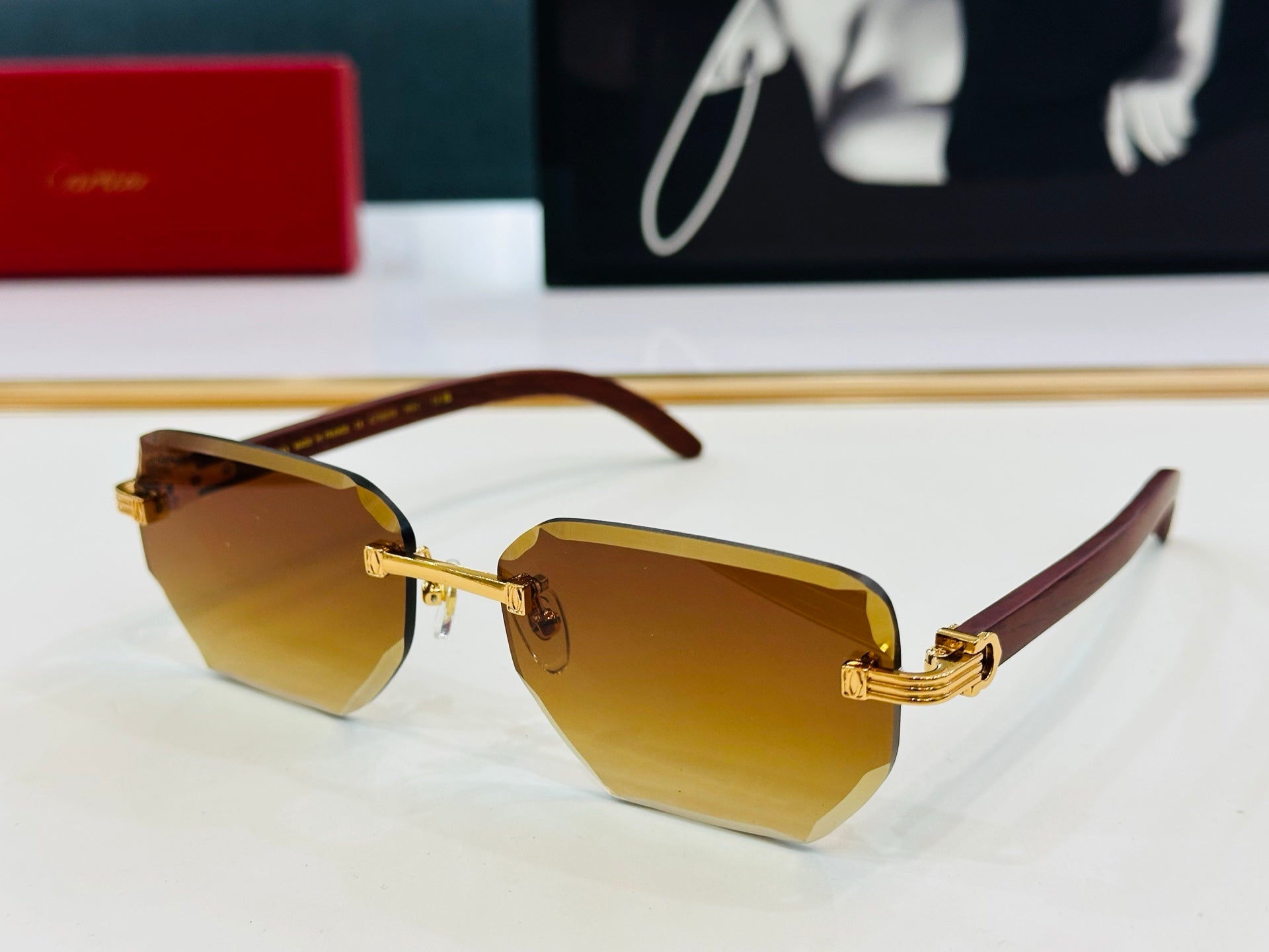 CARTIER PREMIÈRE RECTANGULAR FRAME SUNGLASSES CT0620S IN METAL AND WOODEN
