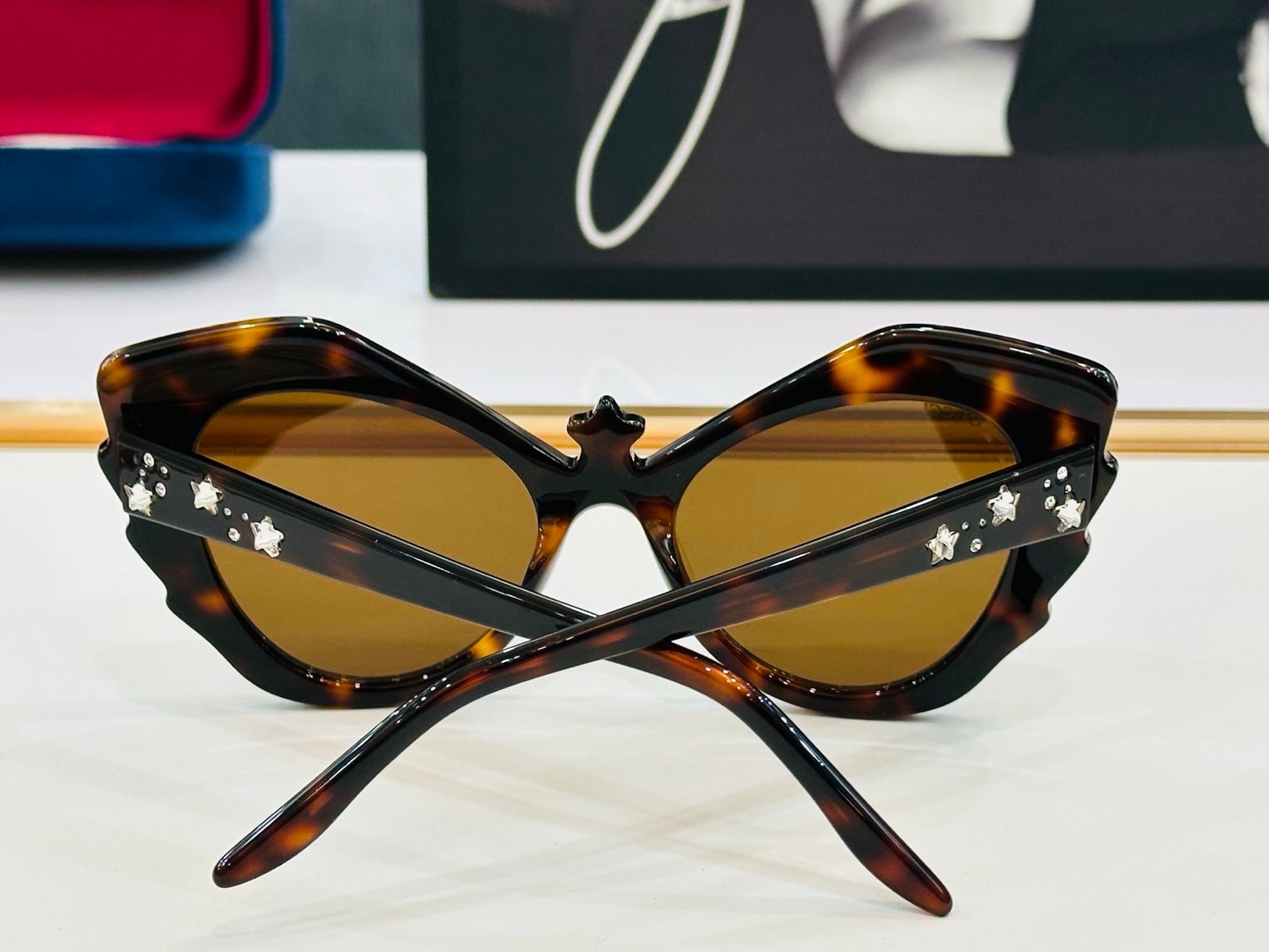 GUCCI CRYSTAL STUDDED CAT EYE FRAME SUNGLASSES GG1095S IN ACETATE