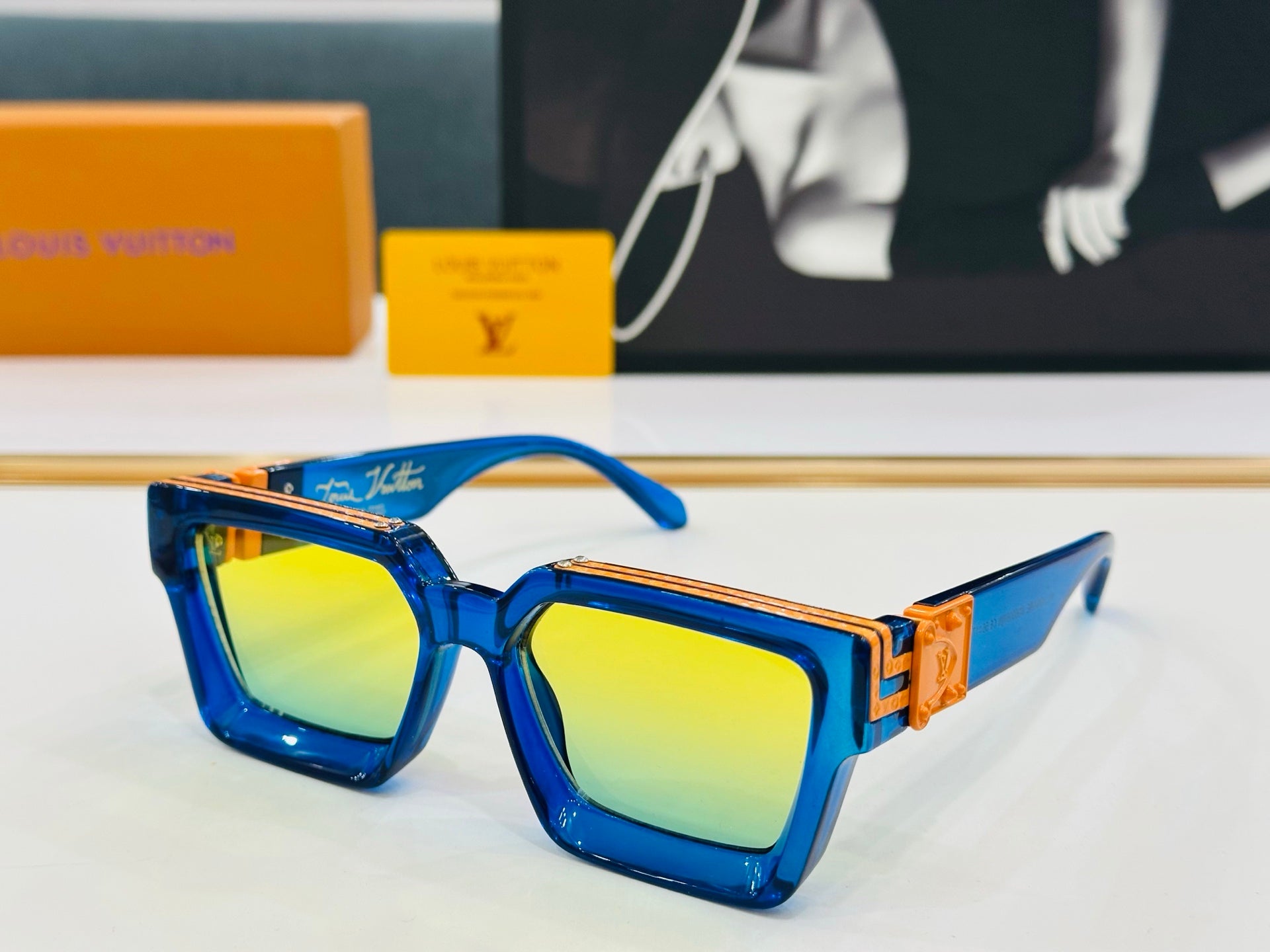 LOUIS VUITTON RECTANGLE SUNGLASSES 574801 IN ACETATE
