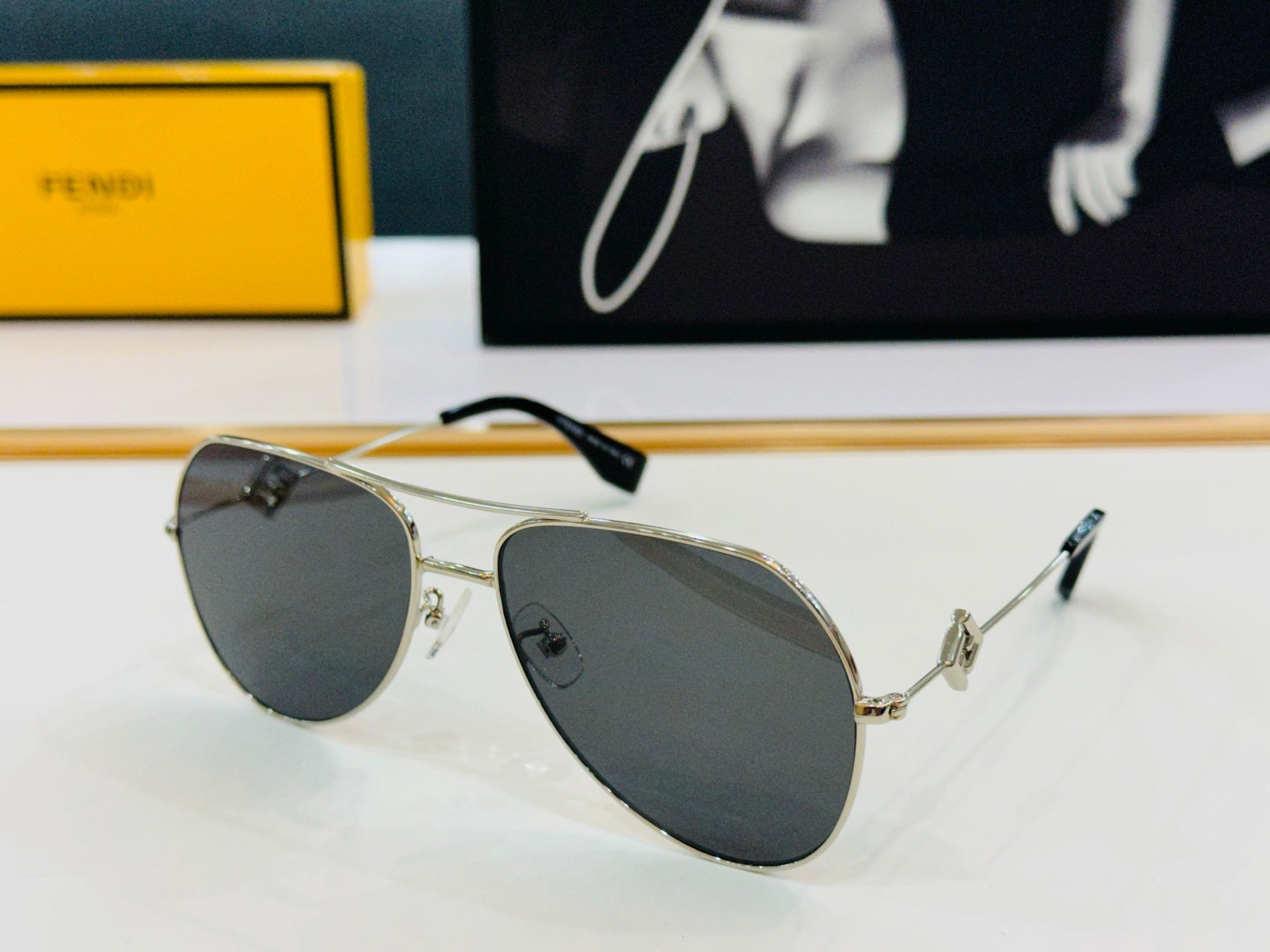 FENDI SKY AVIATOR FRAME SUNGLASSES E40150U IN METAL